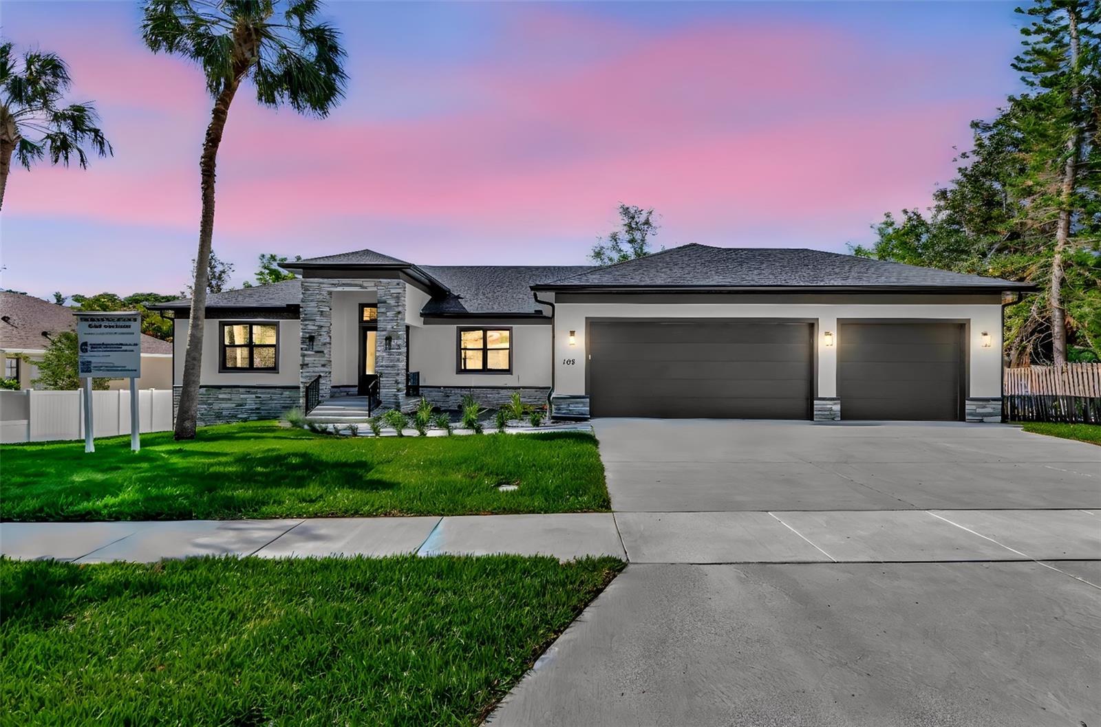 108 Irwin Street, FL