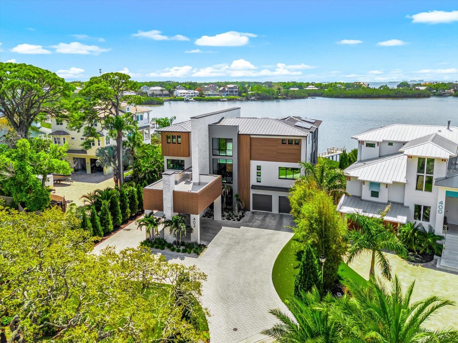 402 Hillsborough St, FL