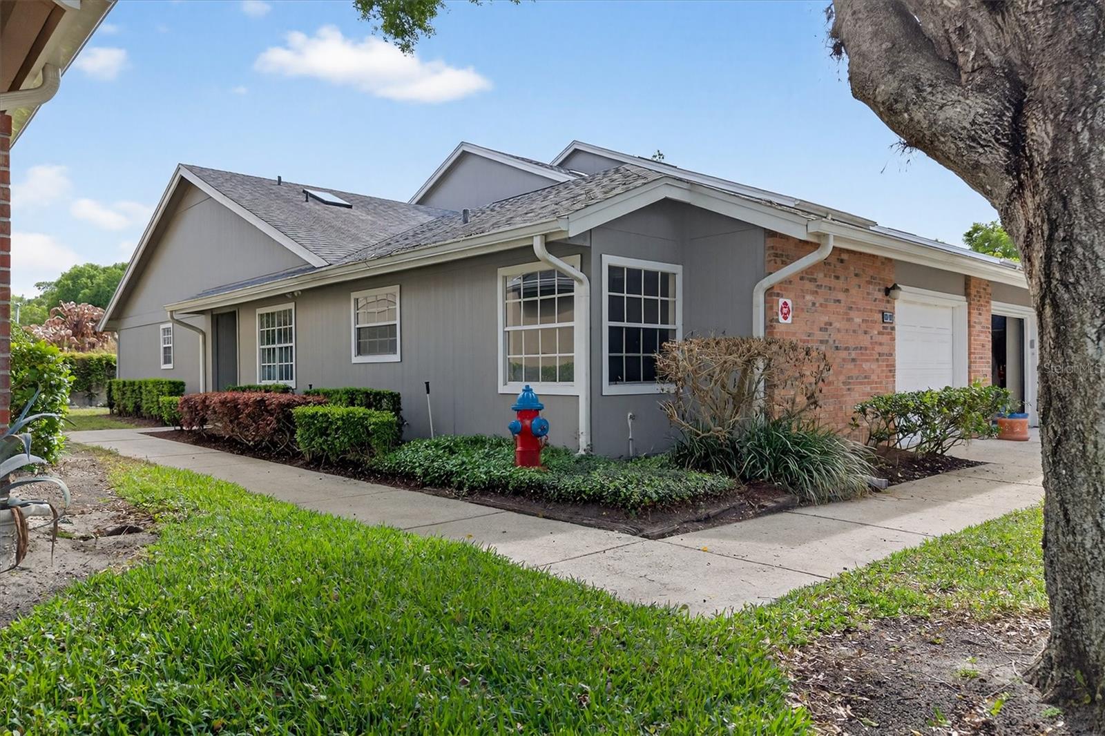 630 Maple Oak Cir #102, FL