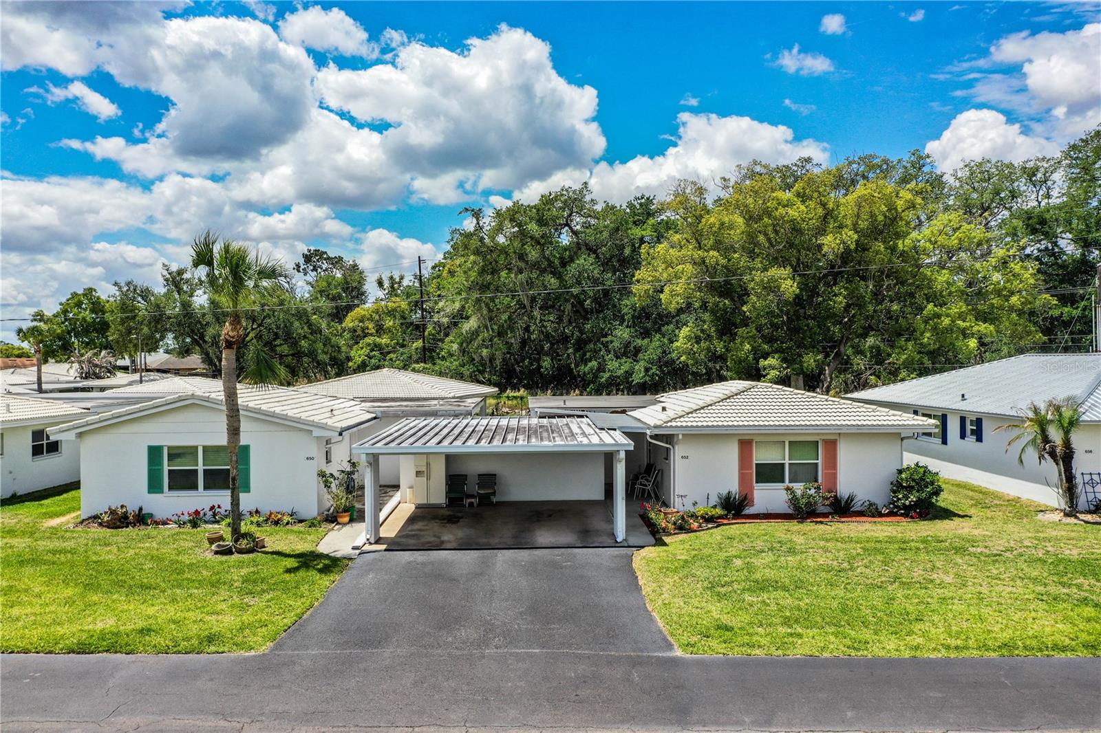 652 Cottage Lane, FL