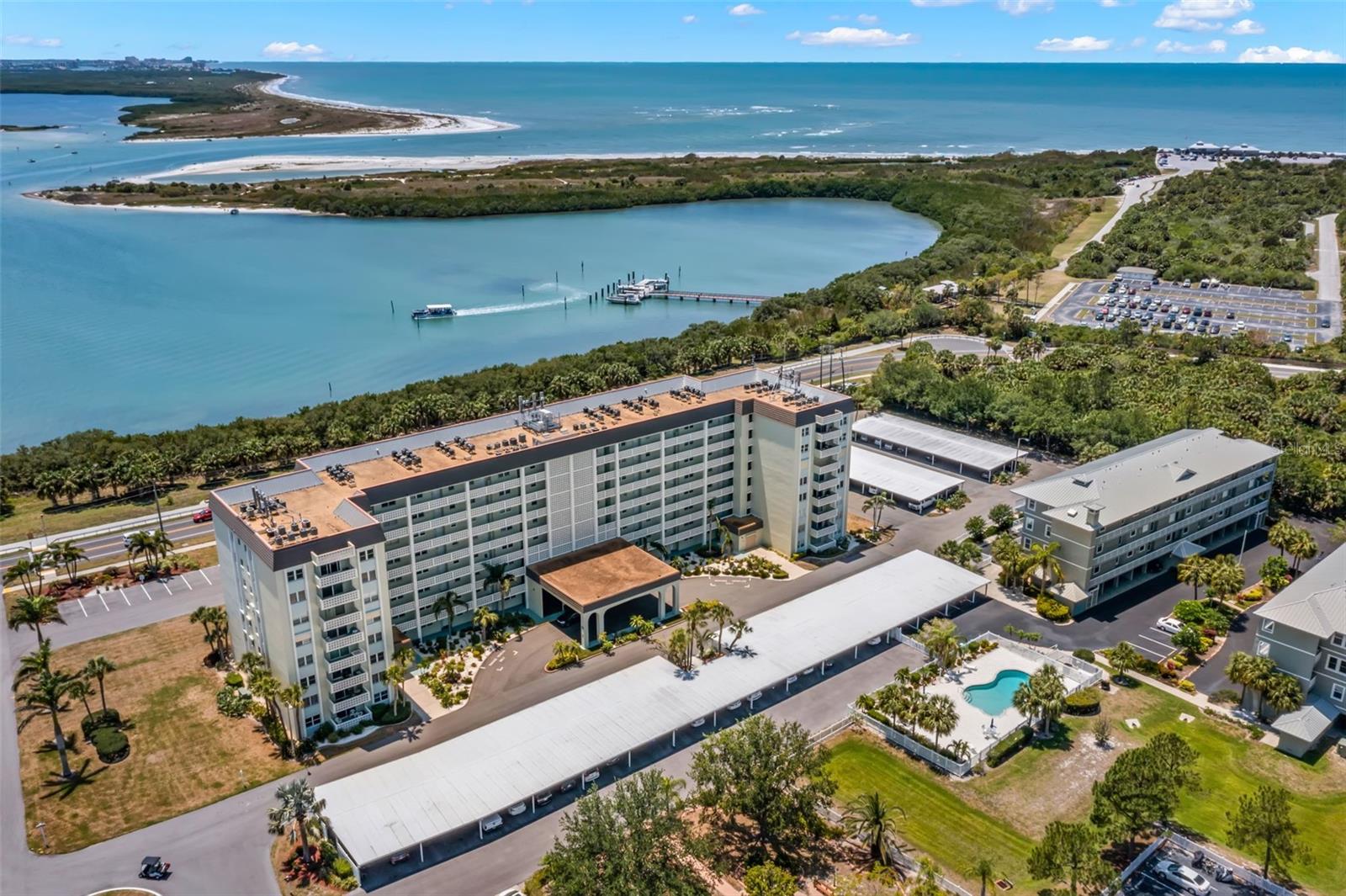 9 Forbes Place, FL
