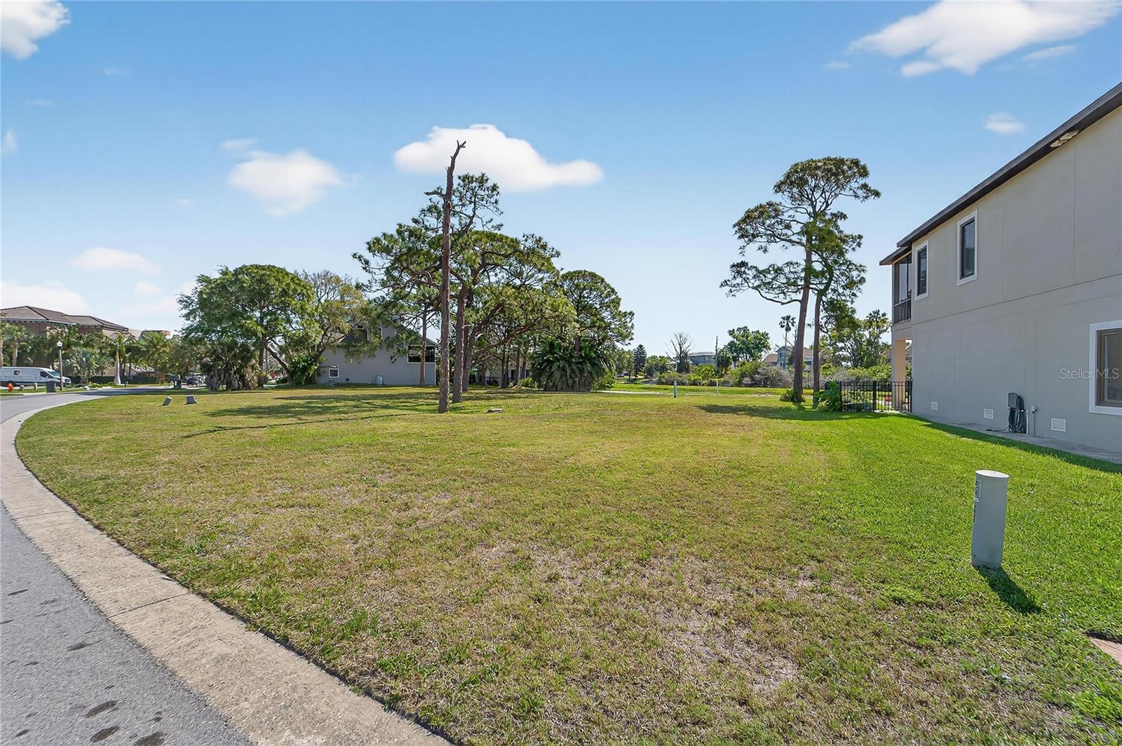 N Pointe Alexis Drive, FL