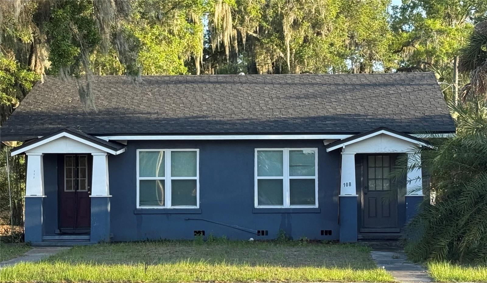 108 E Broadway St, FL