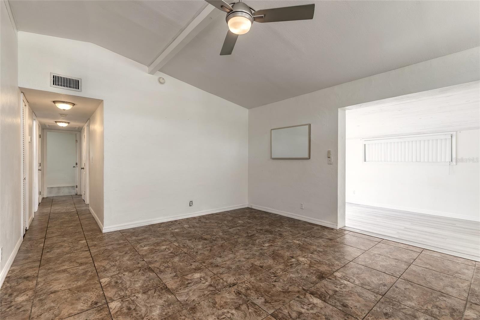 304 Fox Place, FL