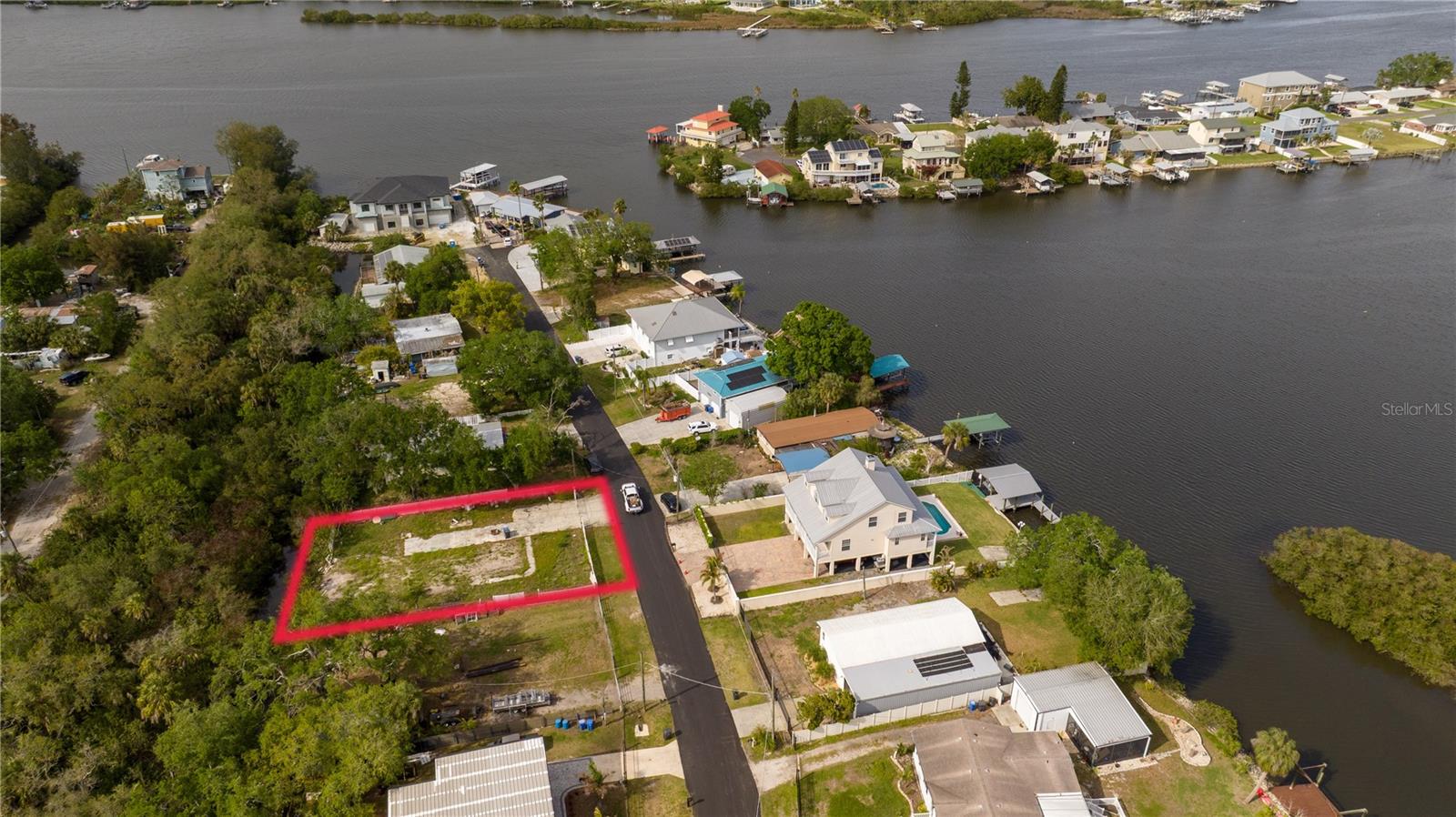 9923 Alavista Dr, FL