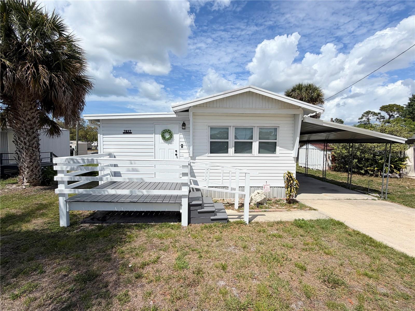 7037 Lofty Drive, FL