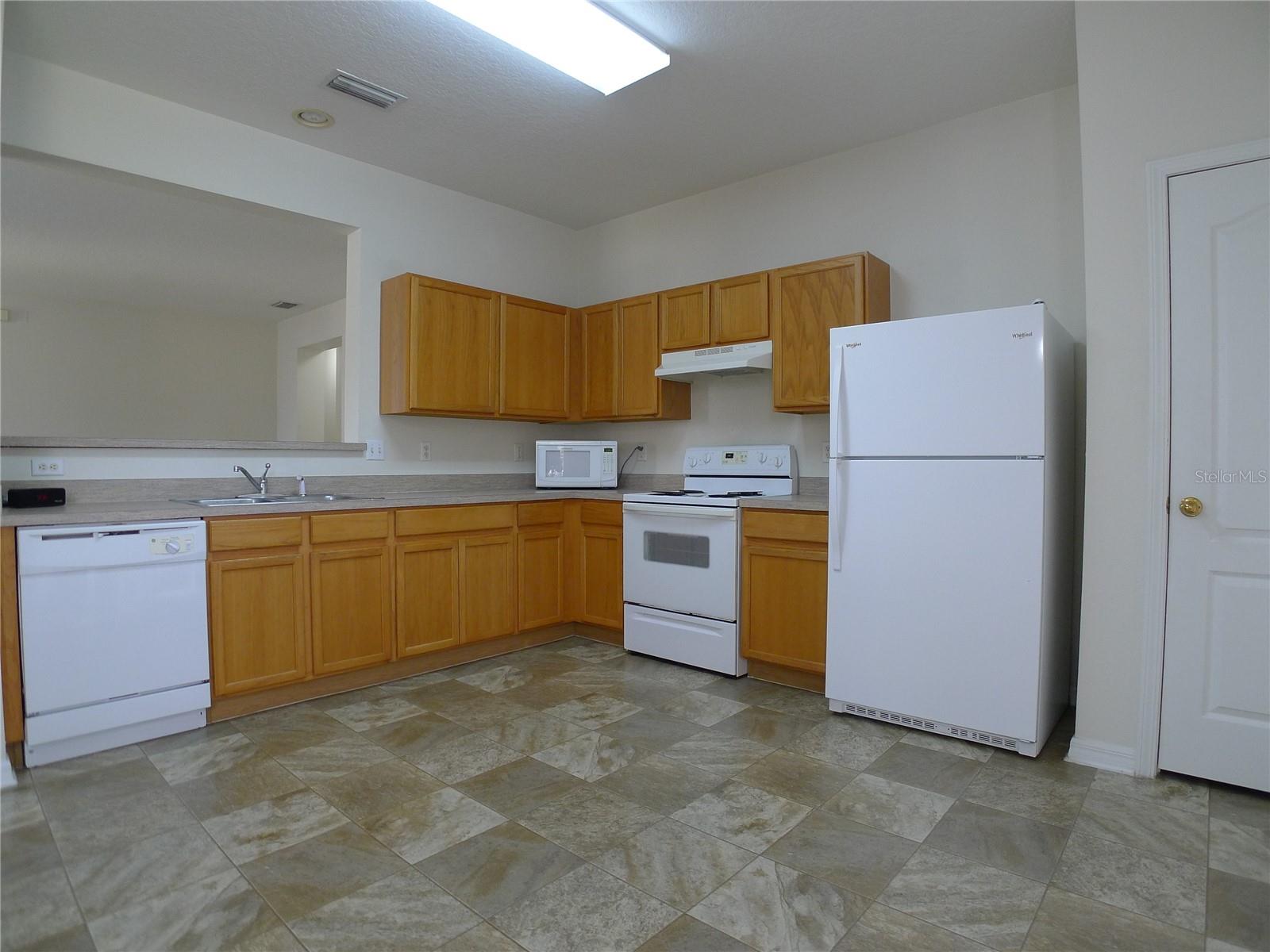 6829 Lake Eaglebrooke Drive, FL
