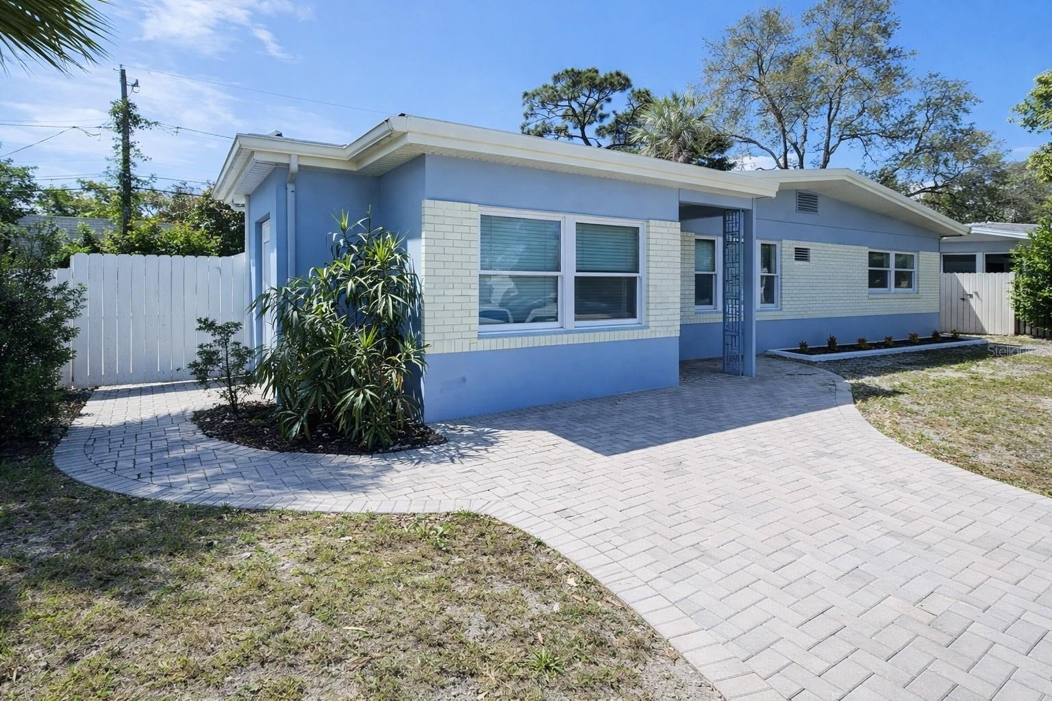 1105 Connecticut Rd, FL