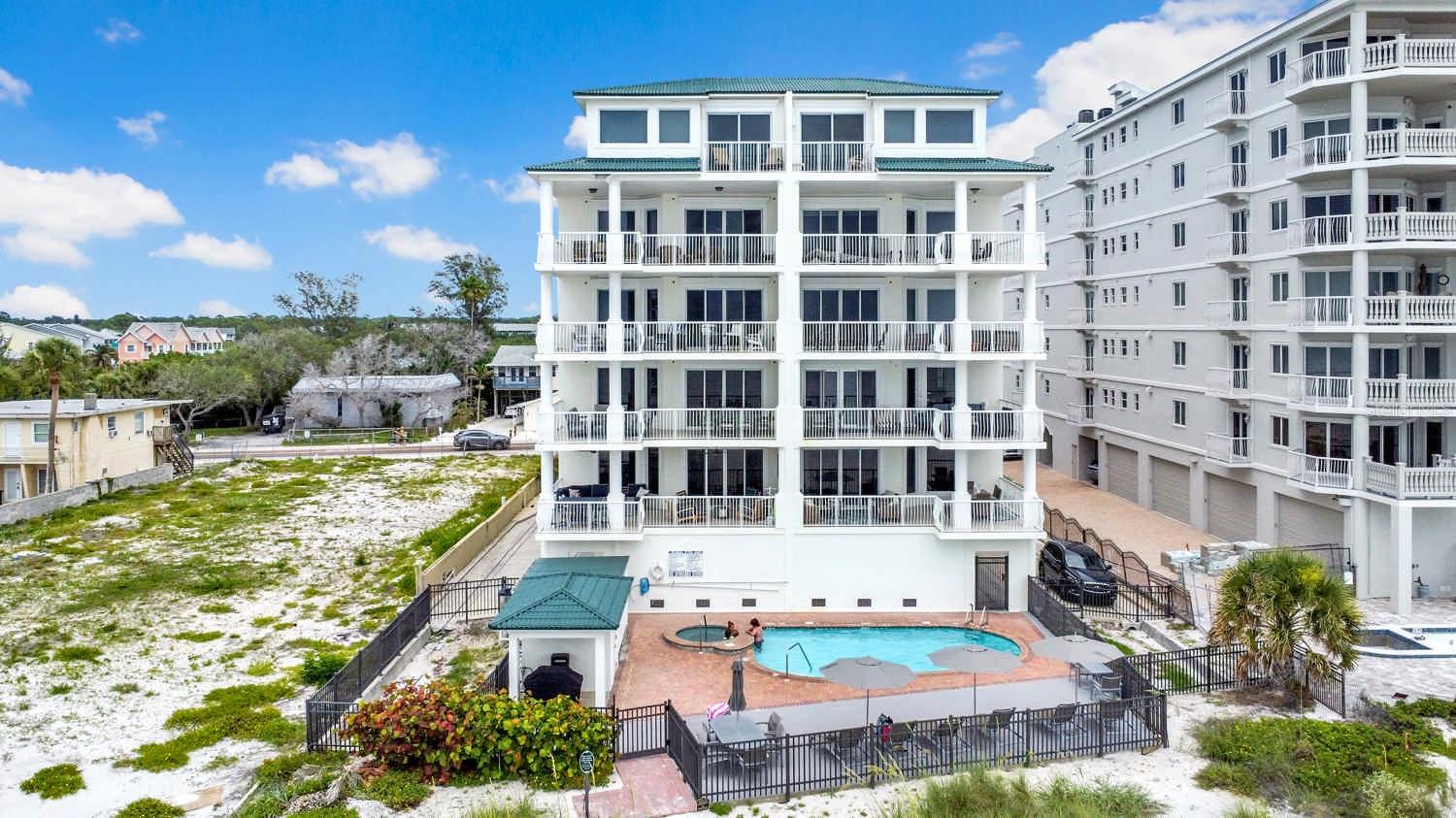 19734 Gulf Blvd #402, FL