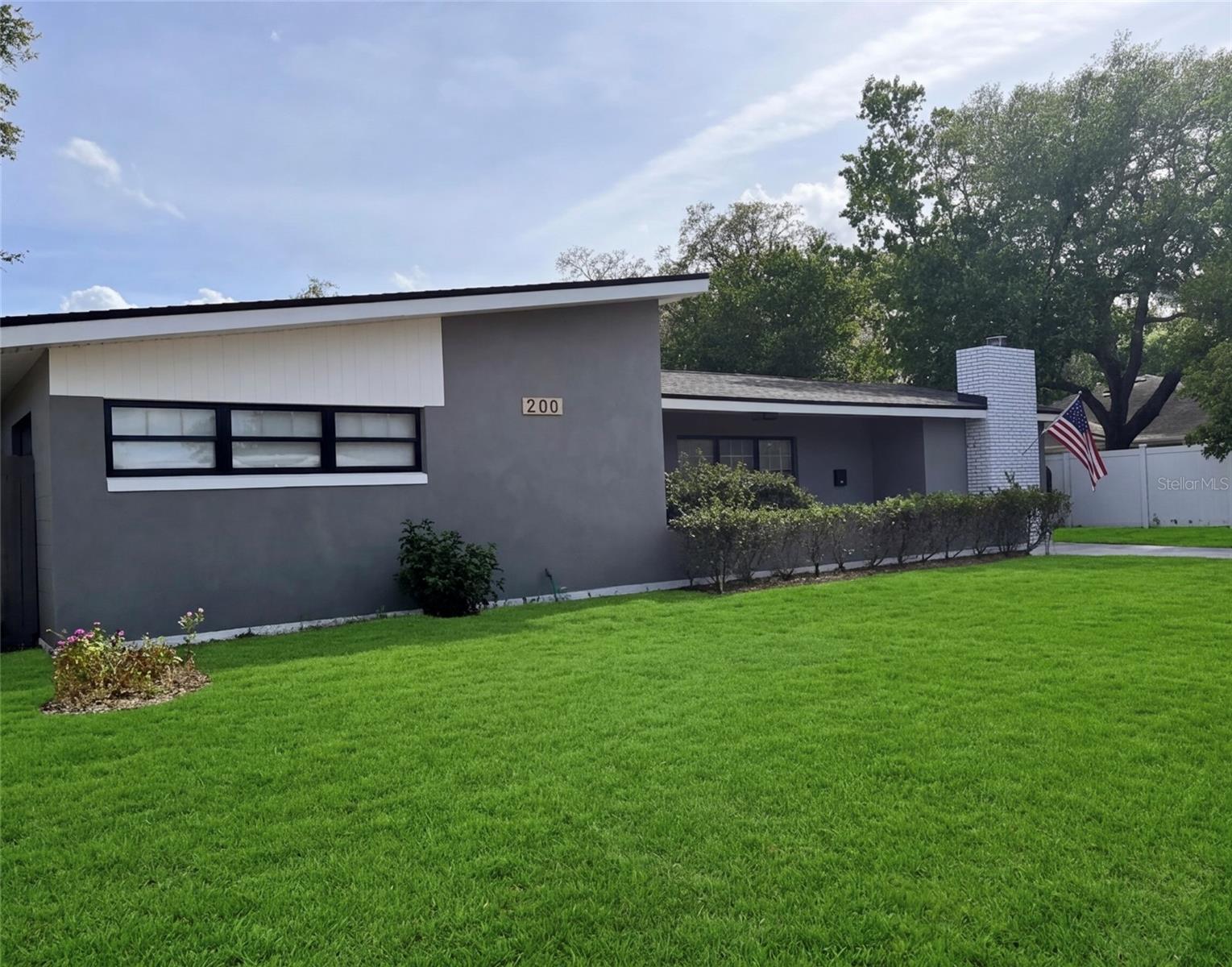 200 Spartan Drive, FL