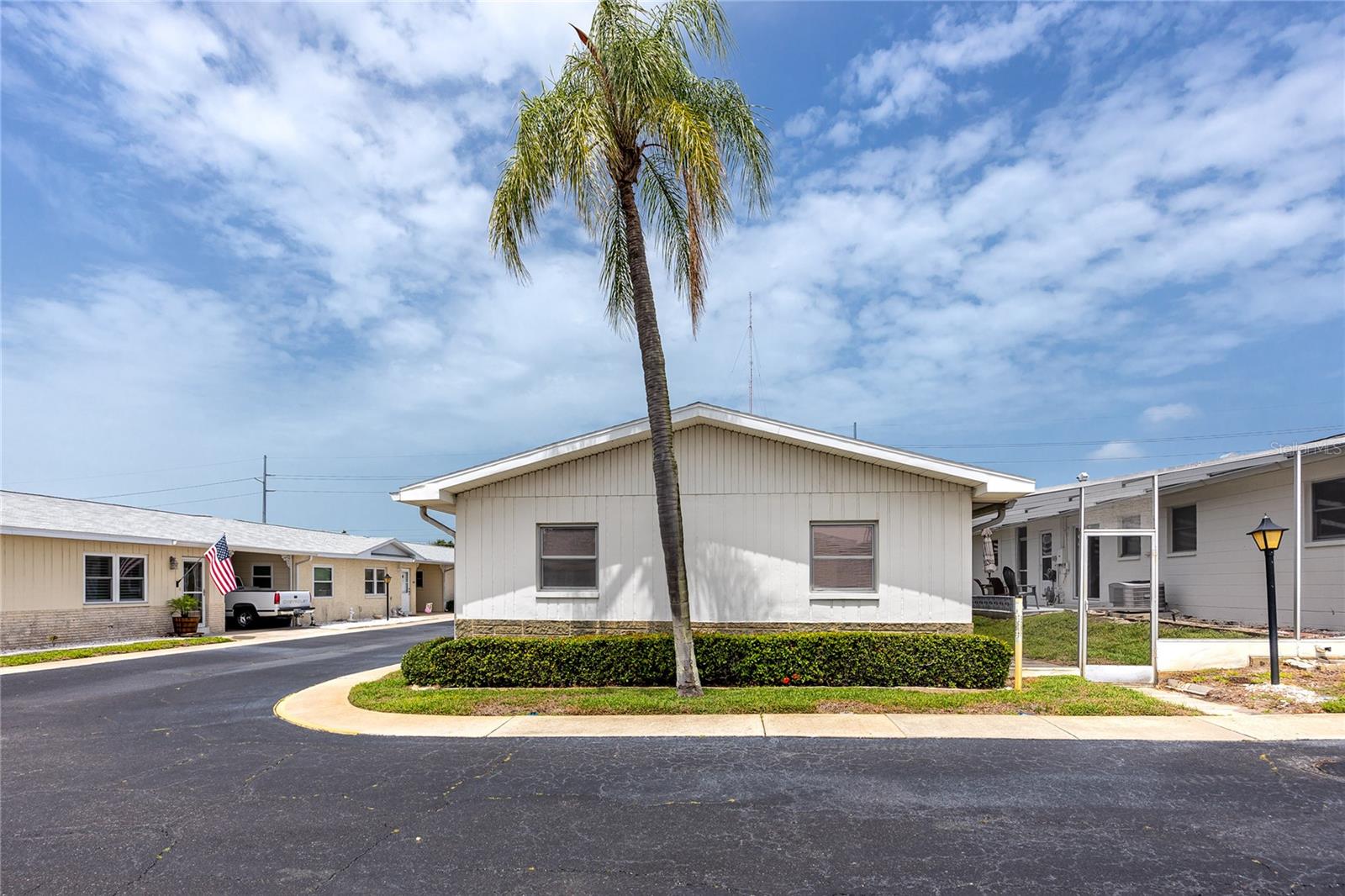12400 Park Boulevard, FL