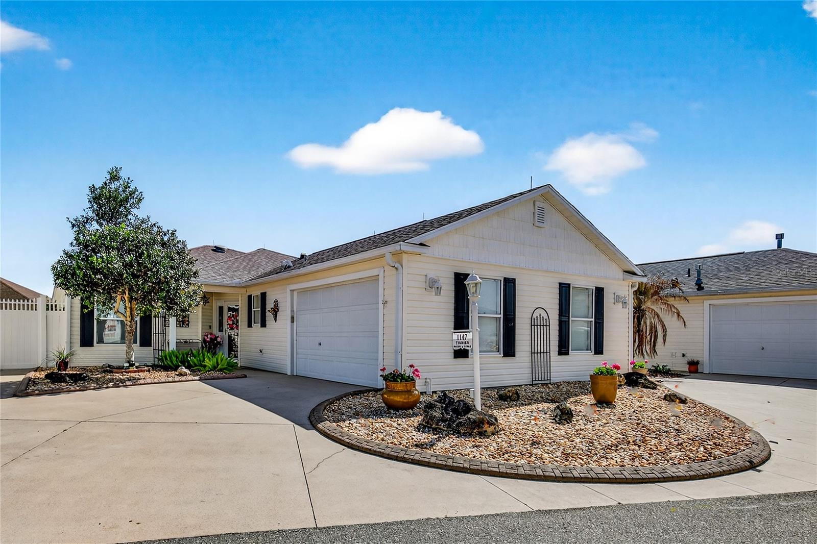 1147 Elizabeth Ct, FL
