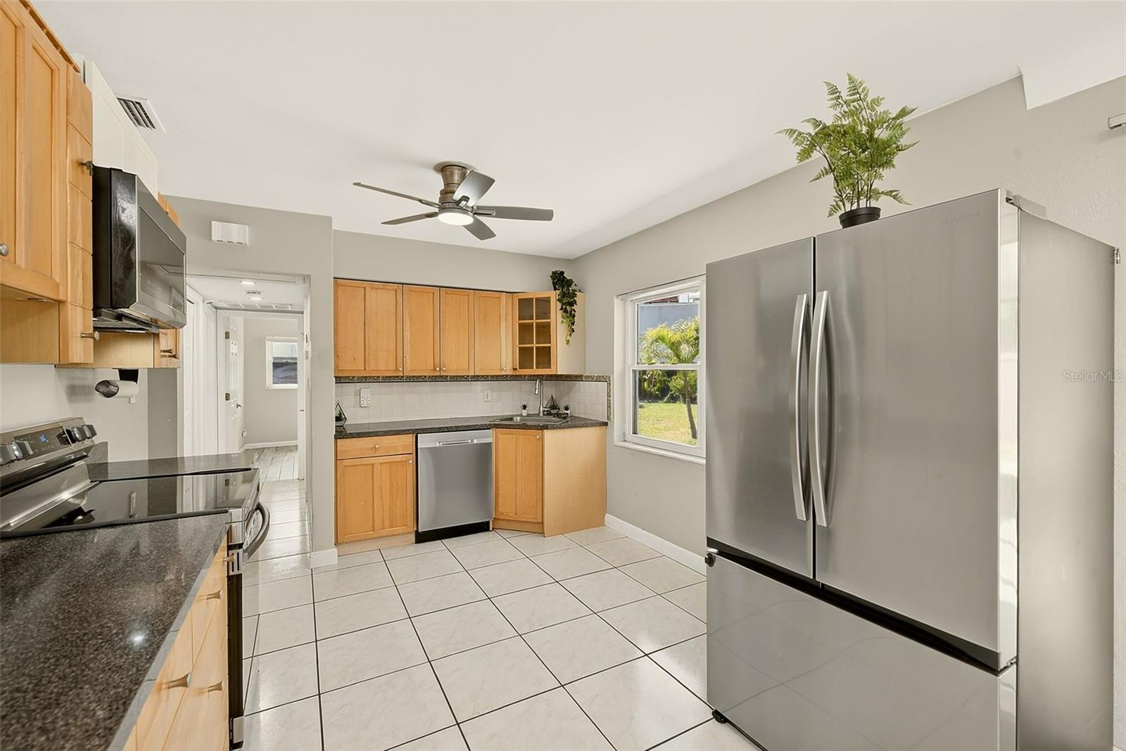 1026 Meadowlawn Drive, FL