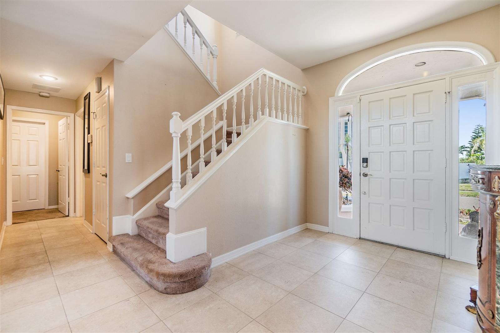 1422 Jumana Loop, FL