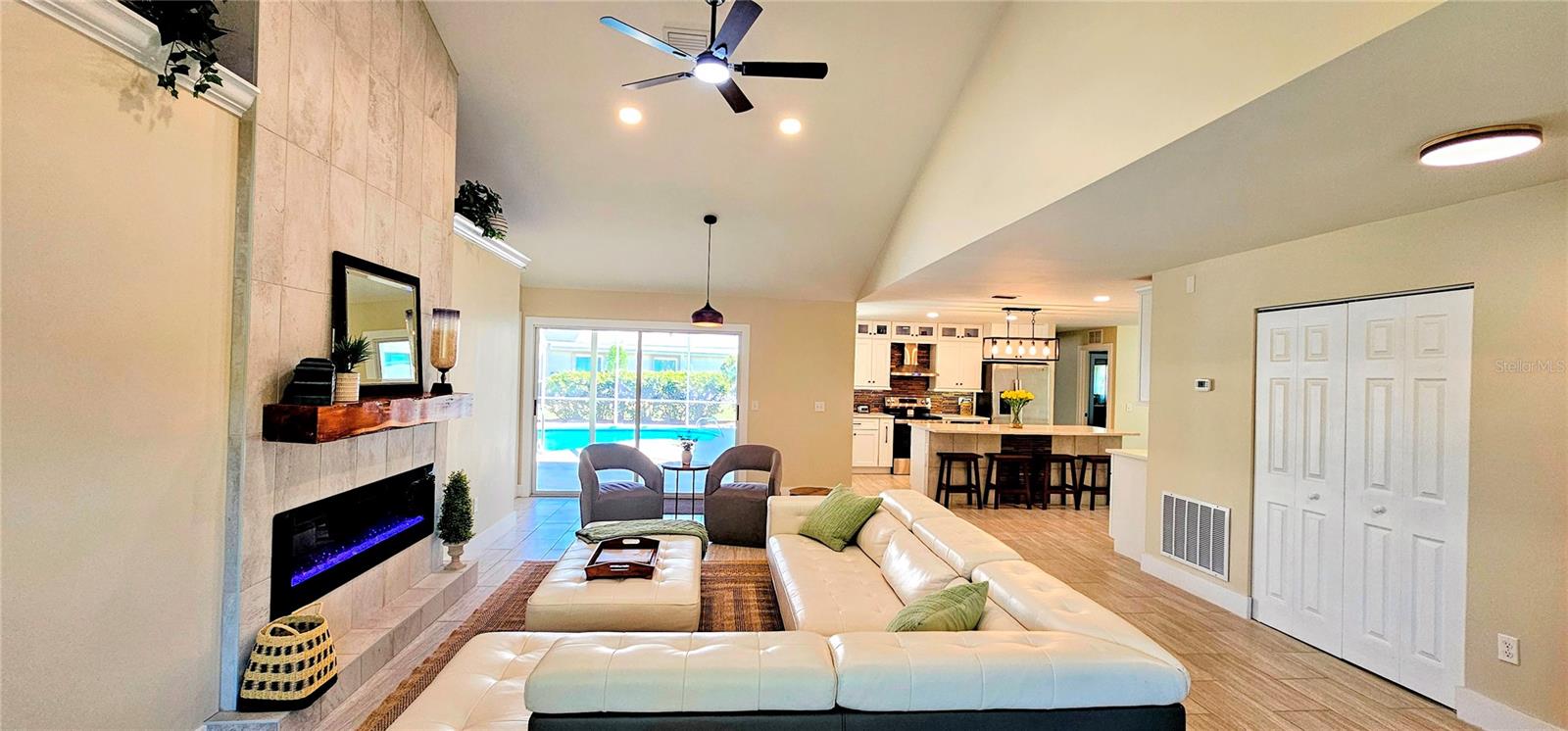 3 Saw Mill Court, FL