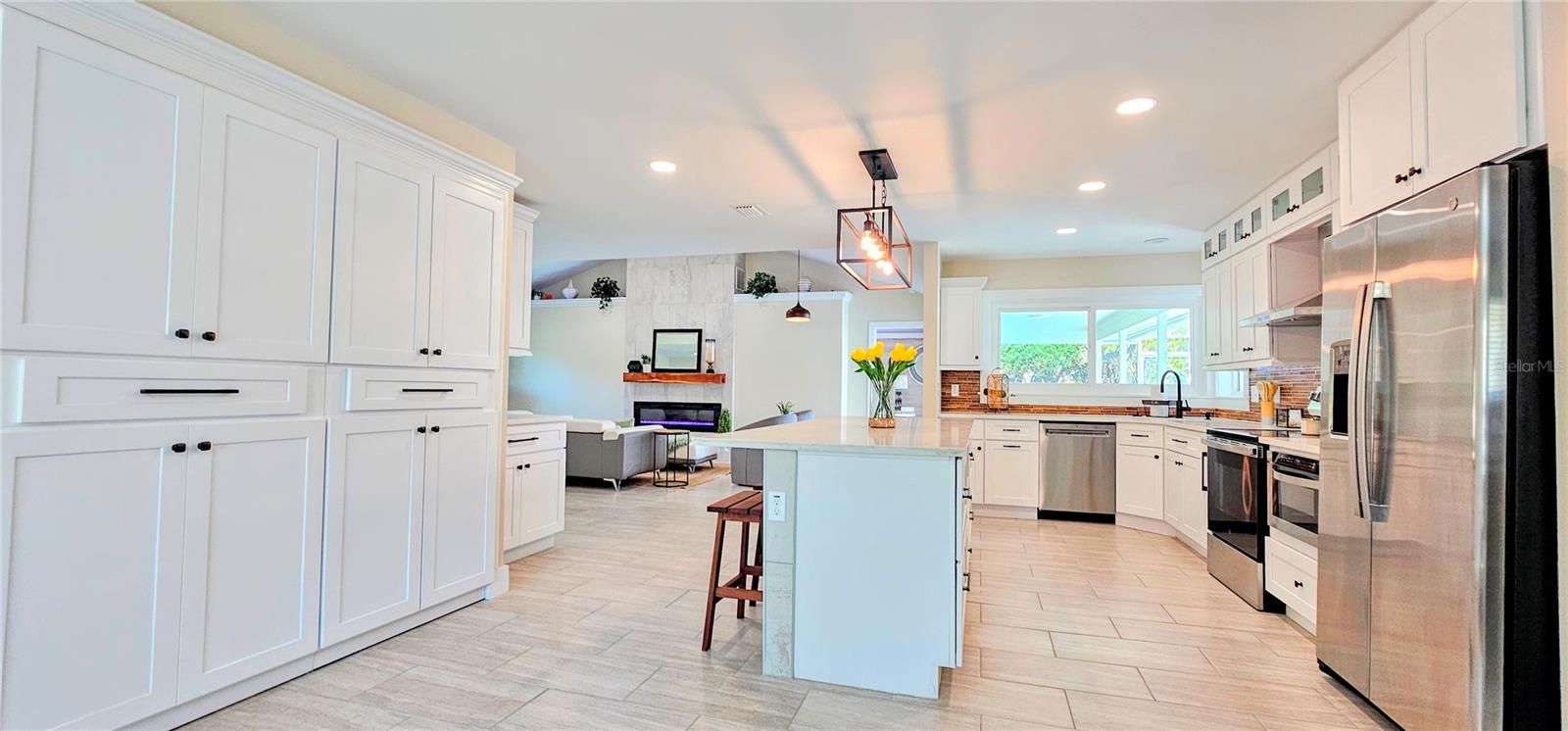 3 Saw Mill Court, FL