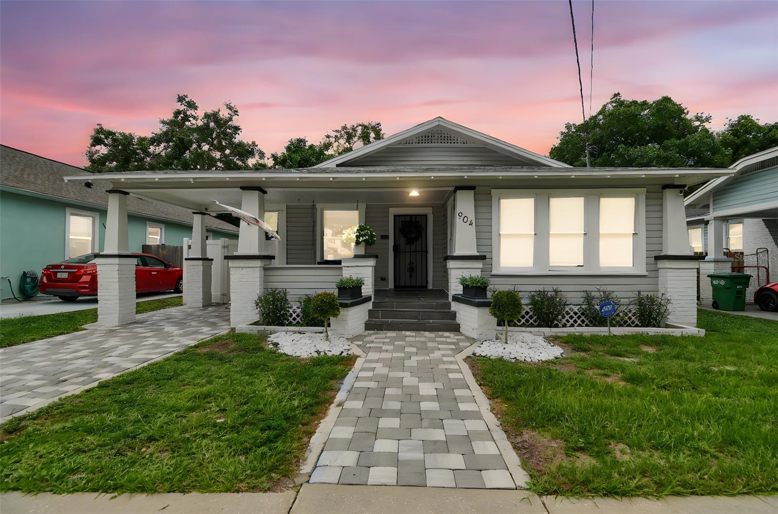 904 E Hamilton Ave, FL