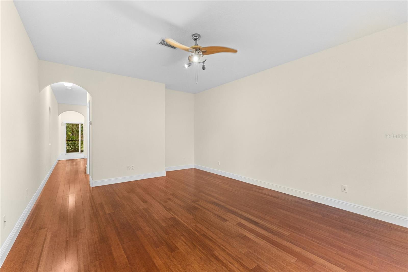 354 Cape Harbour Loop, FL