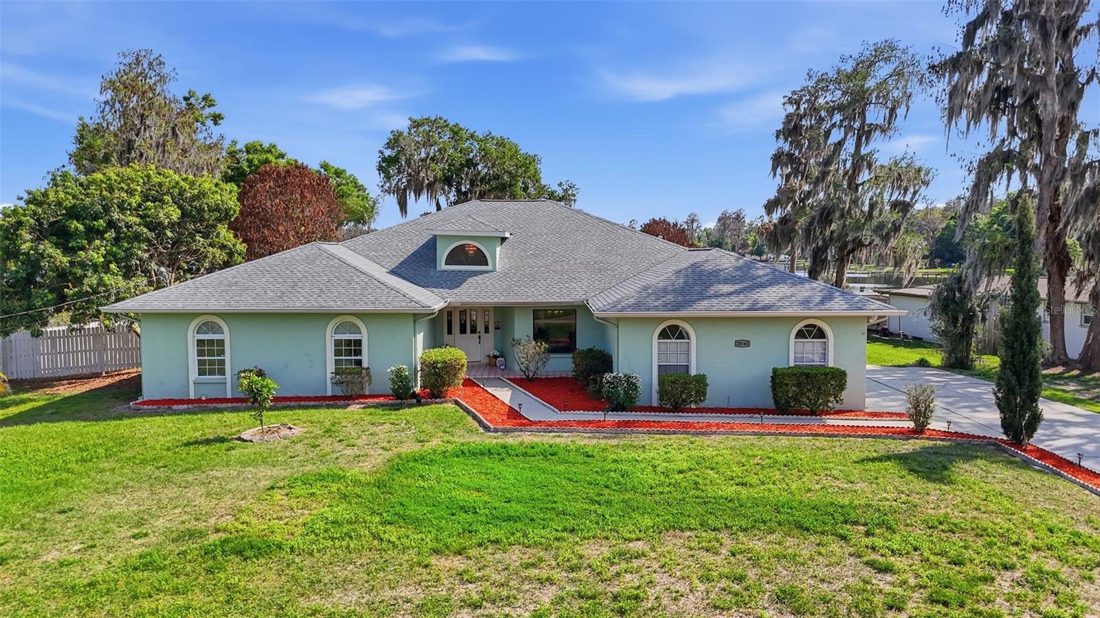 20140 County Line Road, FL
