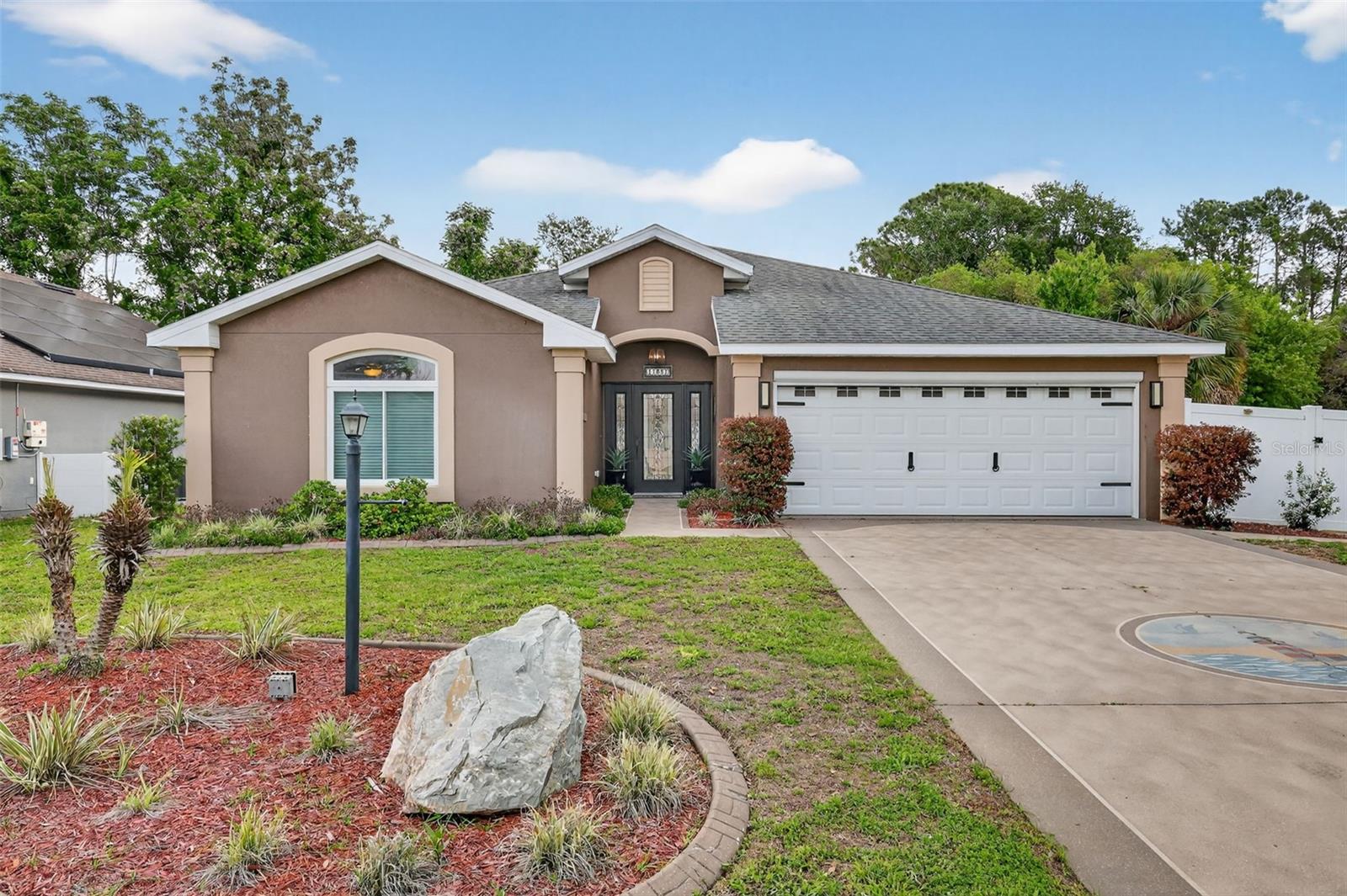 11637 Lake Dr, FL