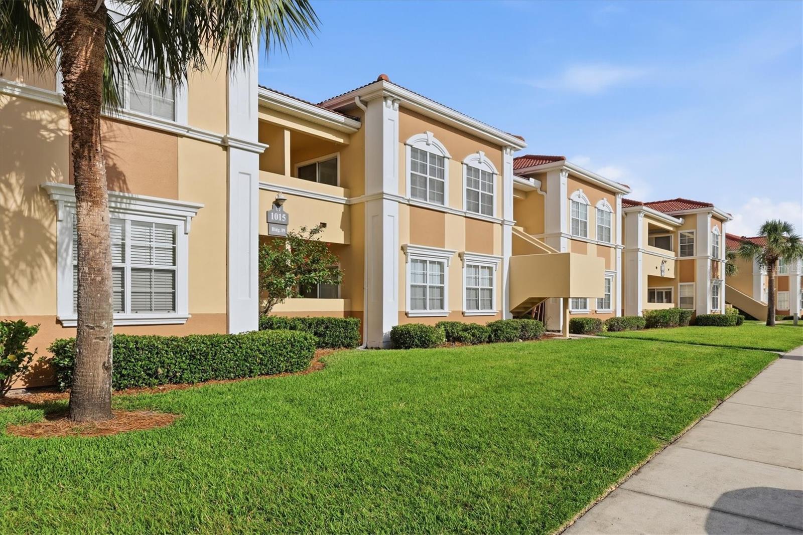 1015 Villagio Circle, FL