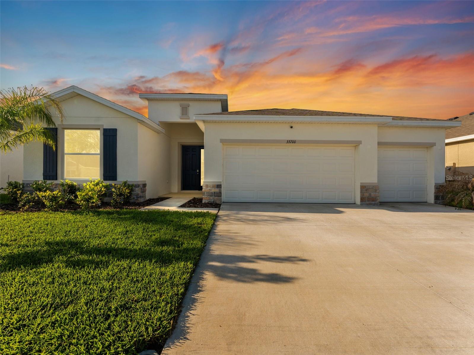 33700 Hamilton Hill Ln, FL