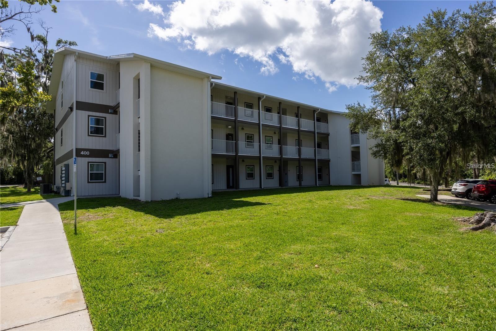 6519 W Newberry Rd #412, FL