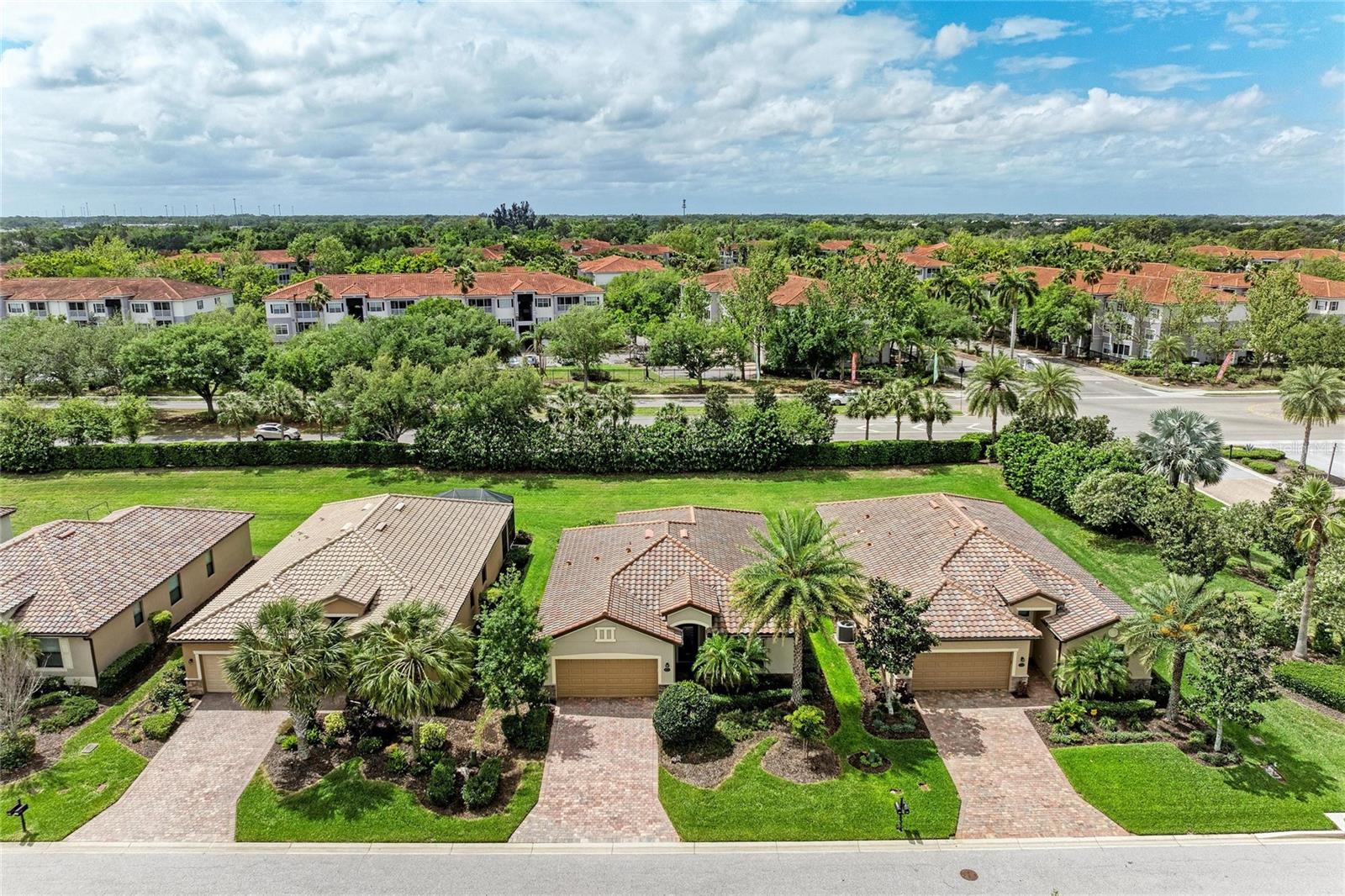 6810 Willowshire Way, FL