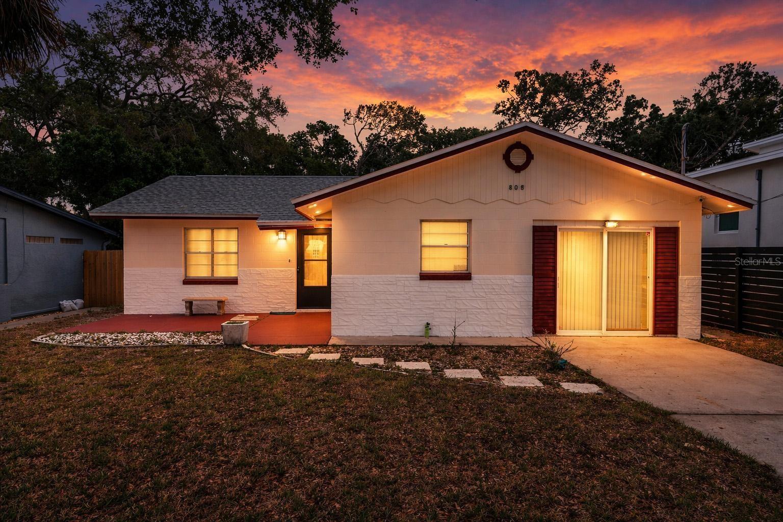 805 E 11th Ave, FL