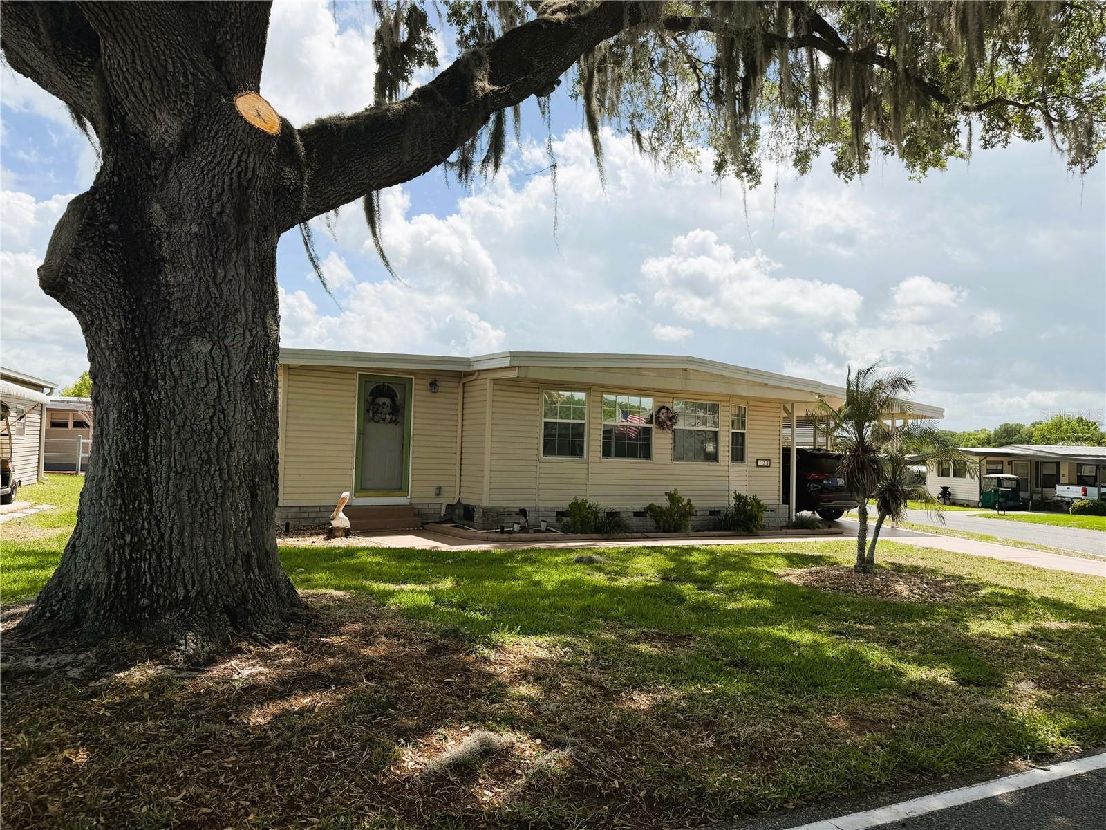 121 Azalea Trail, FL