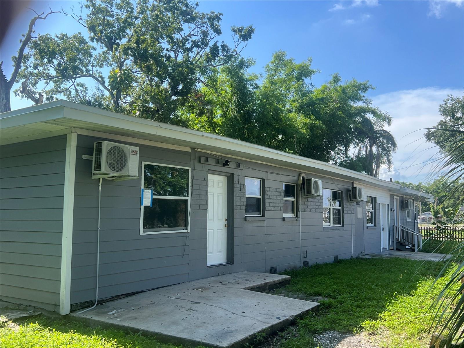 2002 E 33rd Ave, FL