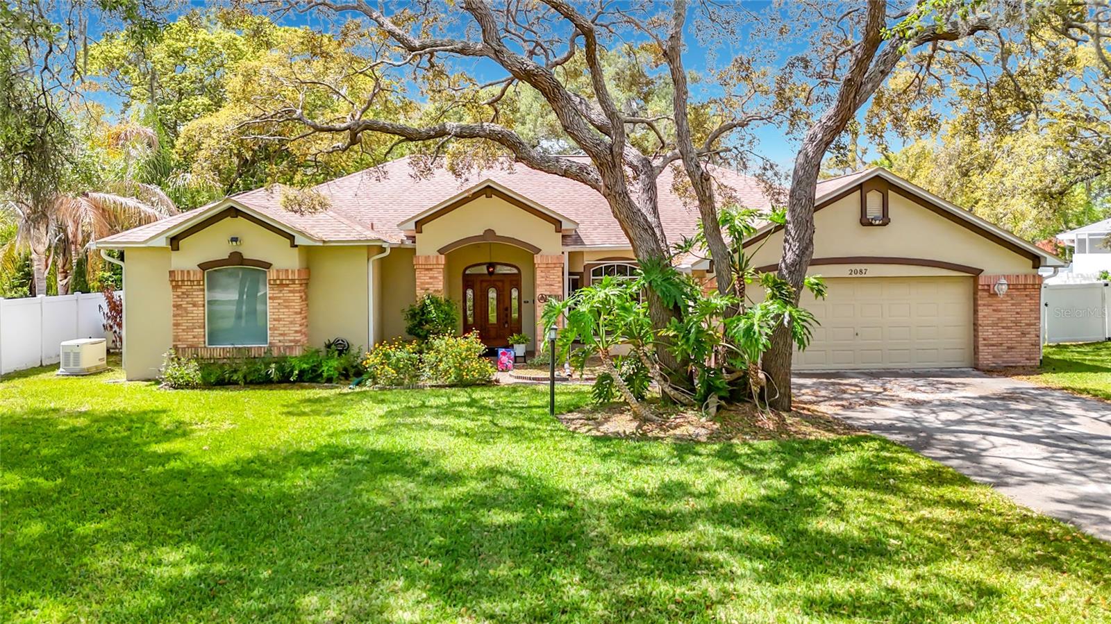 2087 Breezy Way, FL