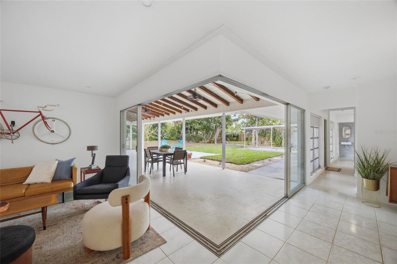 615 Fontana Lane, FL