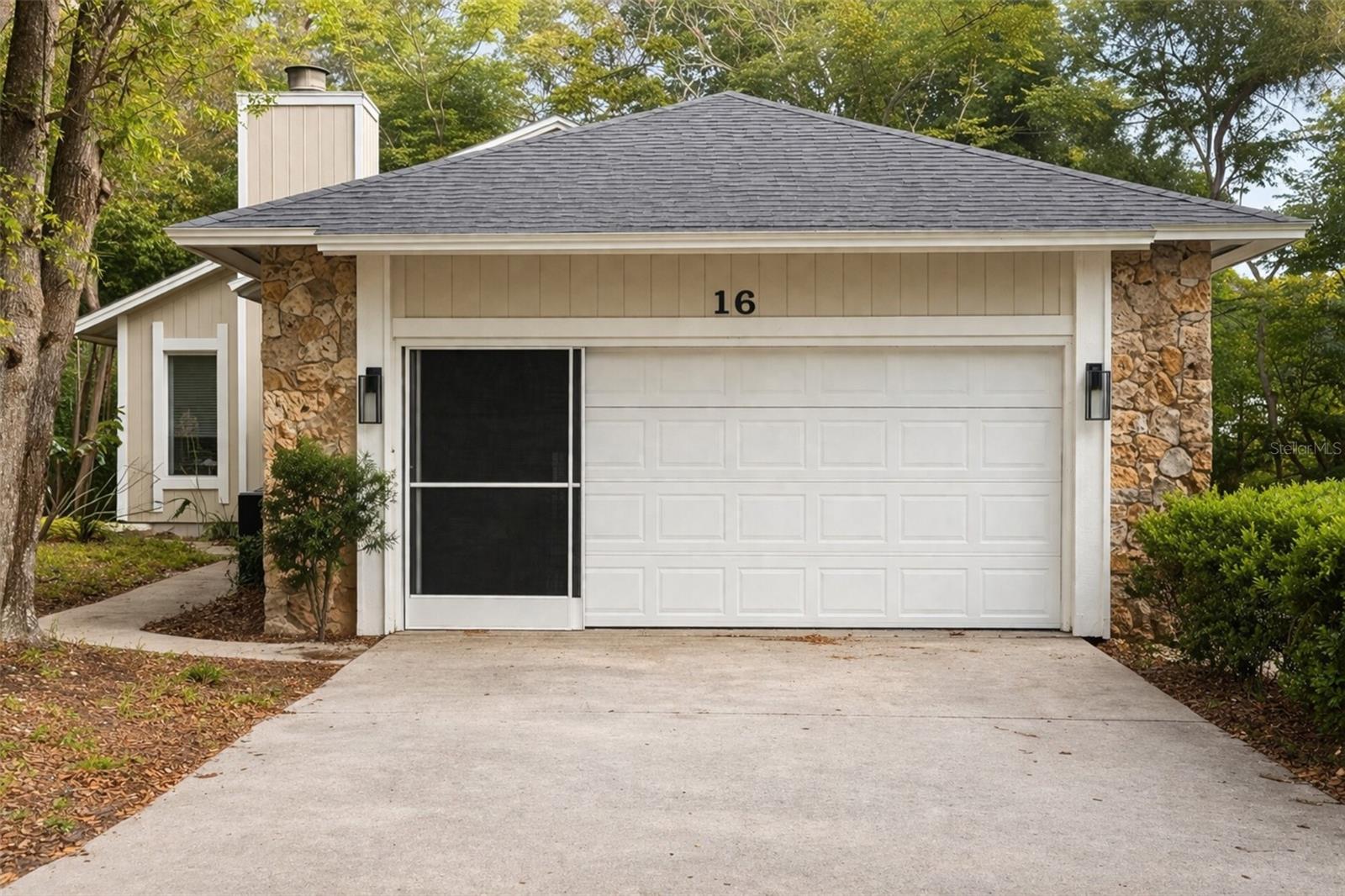 16 Raintree Ct, FL