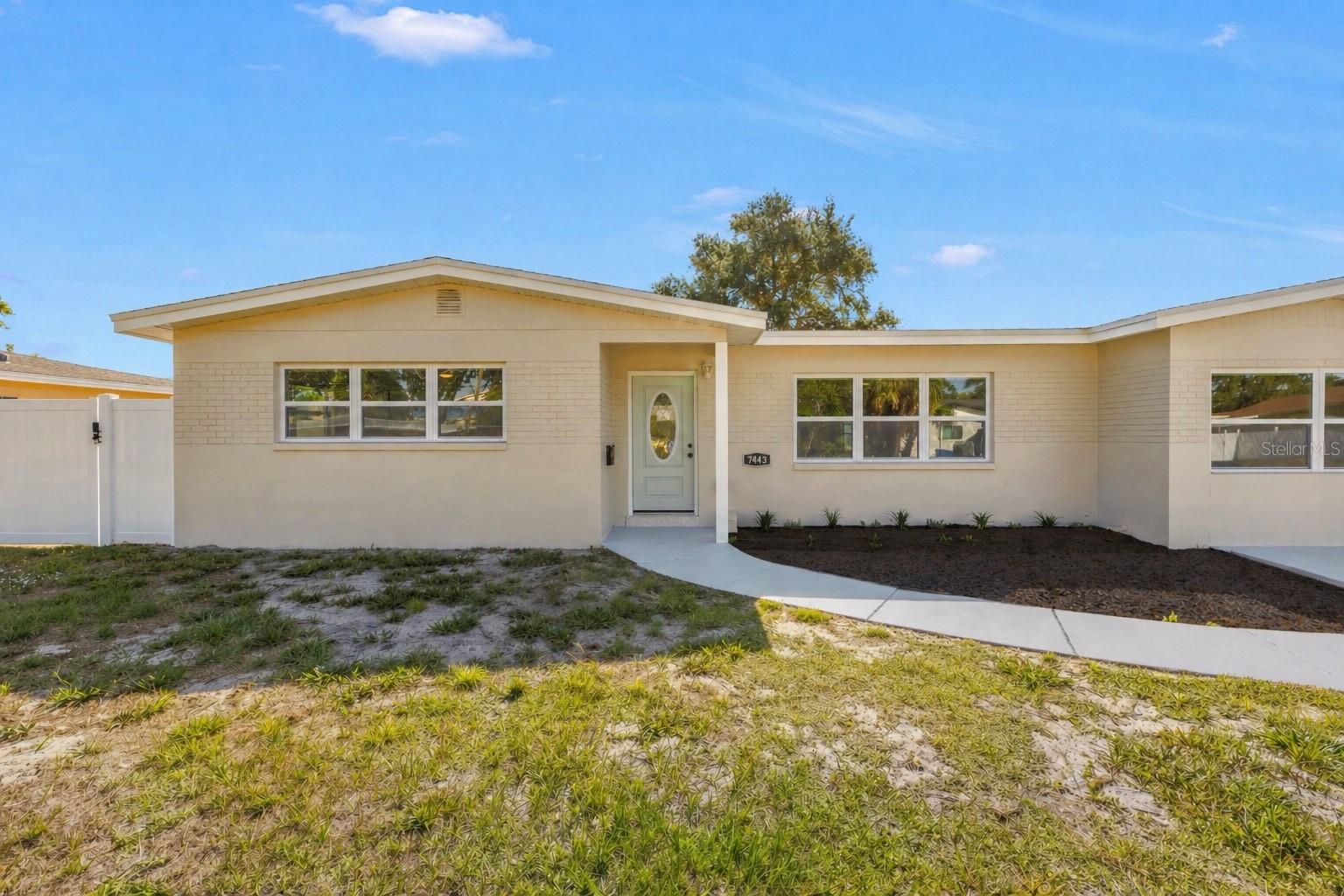 7443 2nd Street, FL