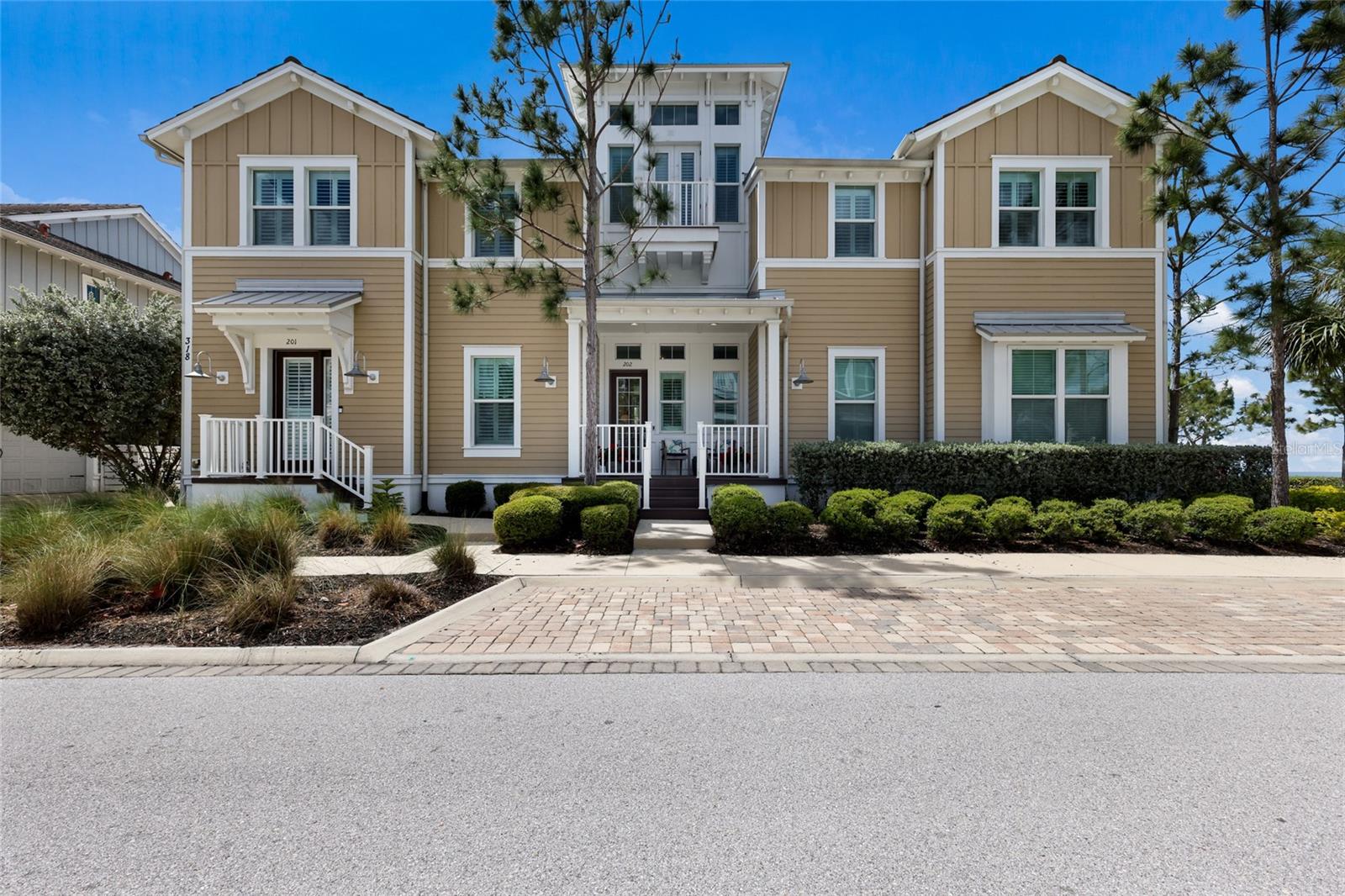 318 Compass Point Drive, FL