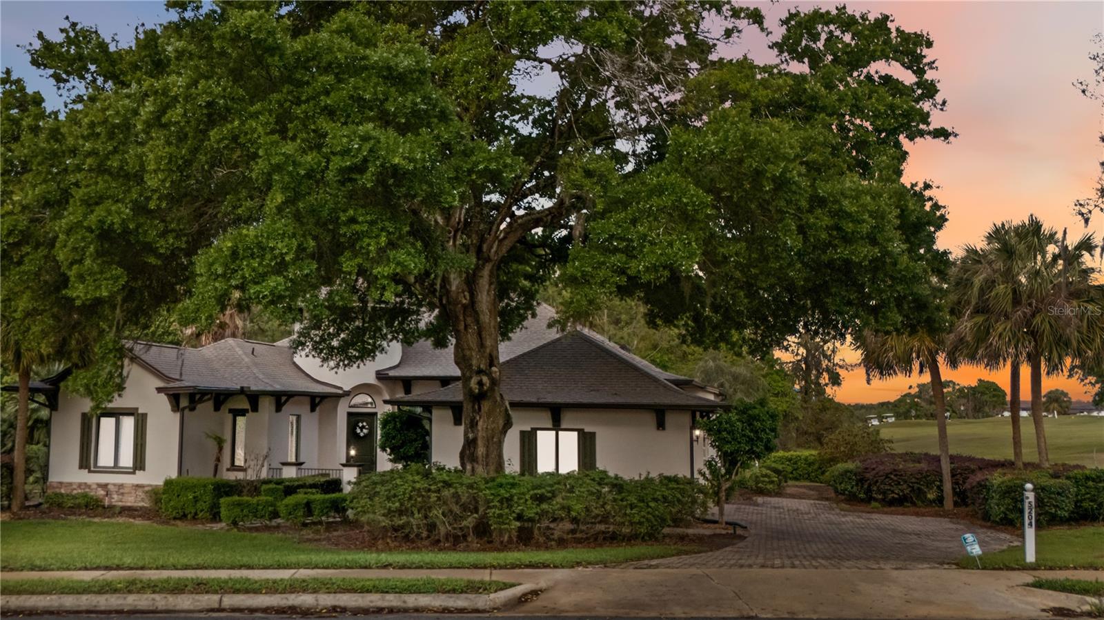 5204 Greens Drive, FL