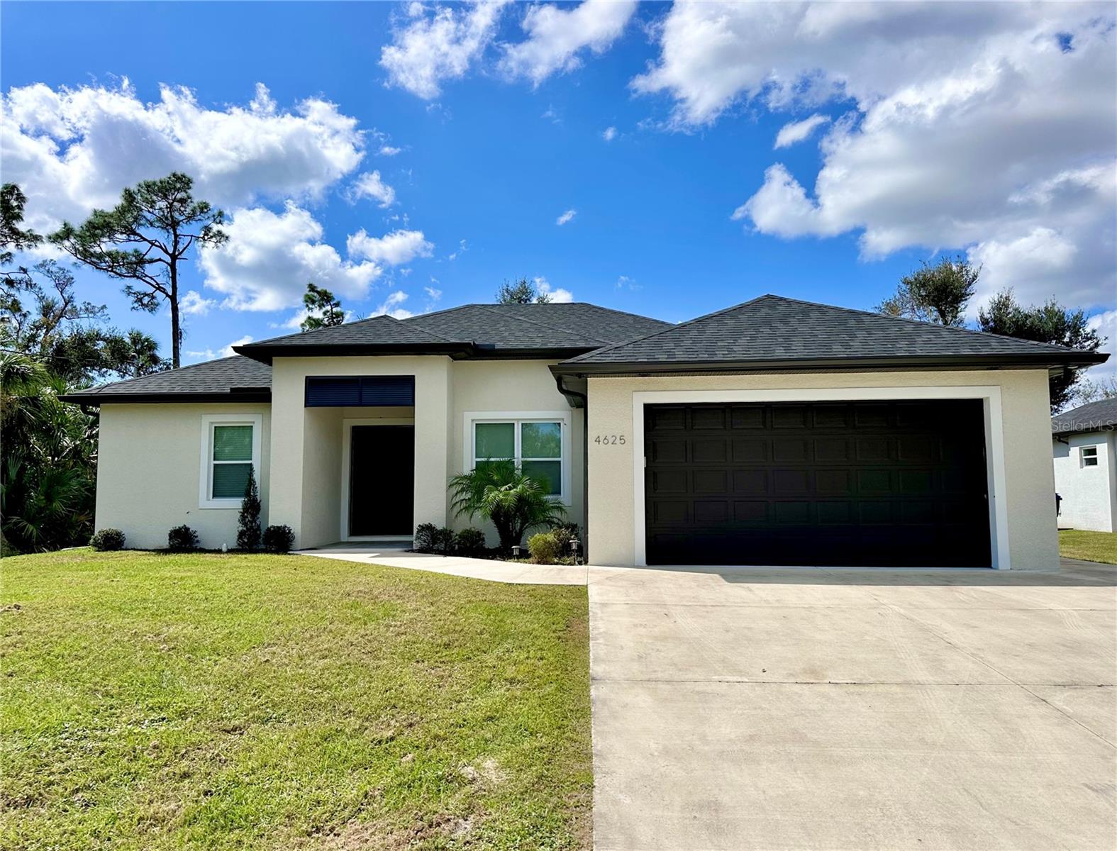 4625 Rhapsody Ave, FL