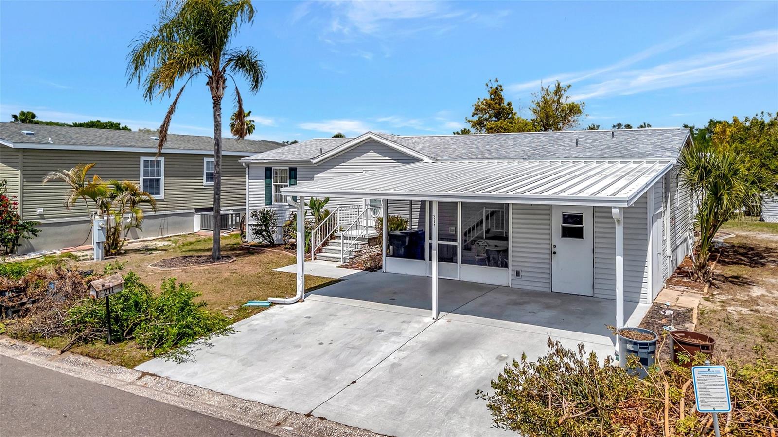 211 Port Royal Lane, FL