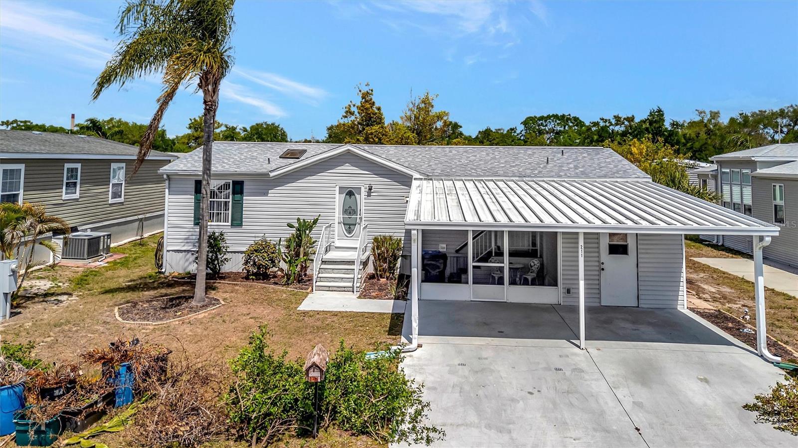 211 Port Royal Lane, FL