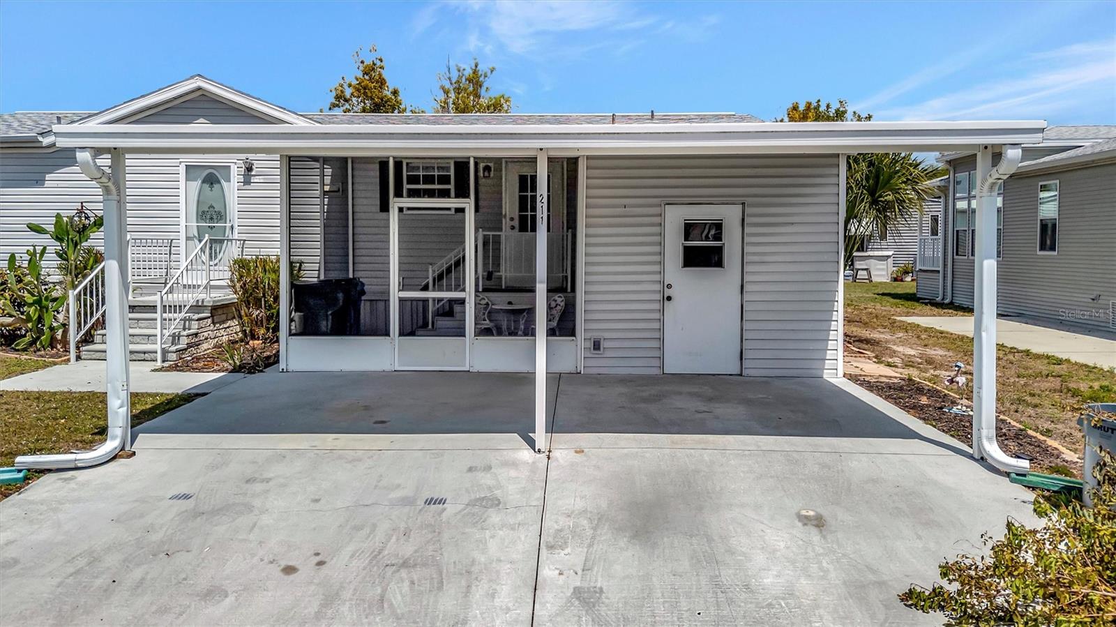 211 Port Royal Lane, FL