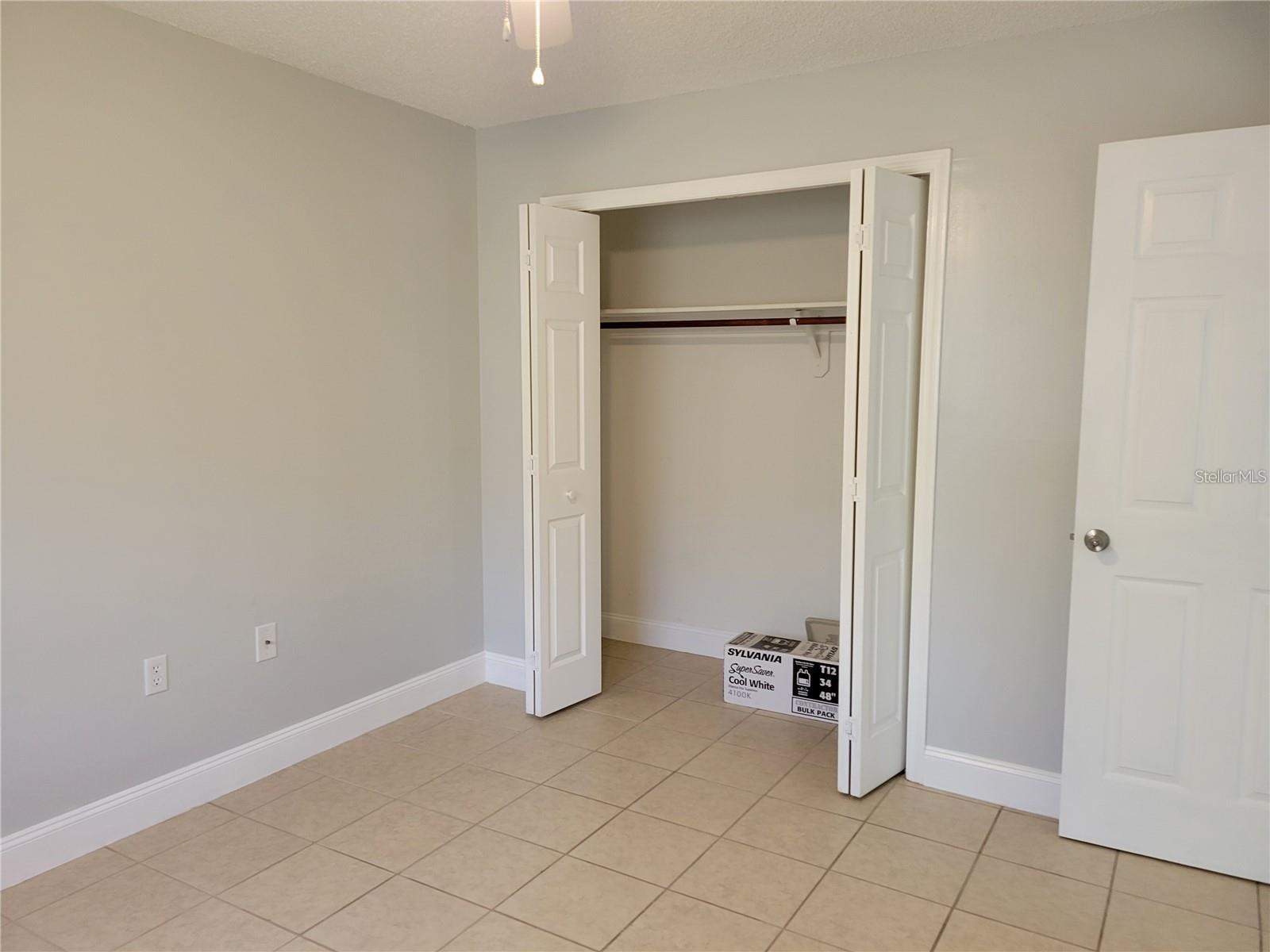807 Mclain Court, FL