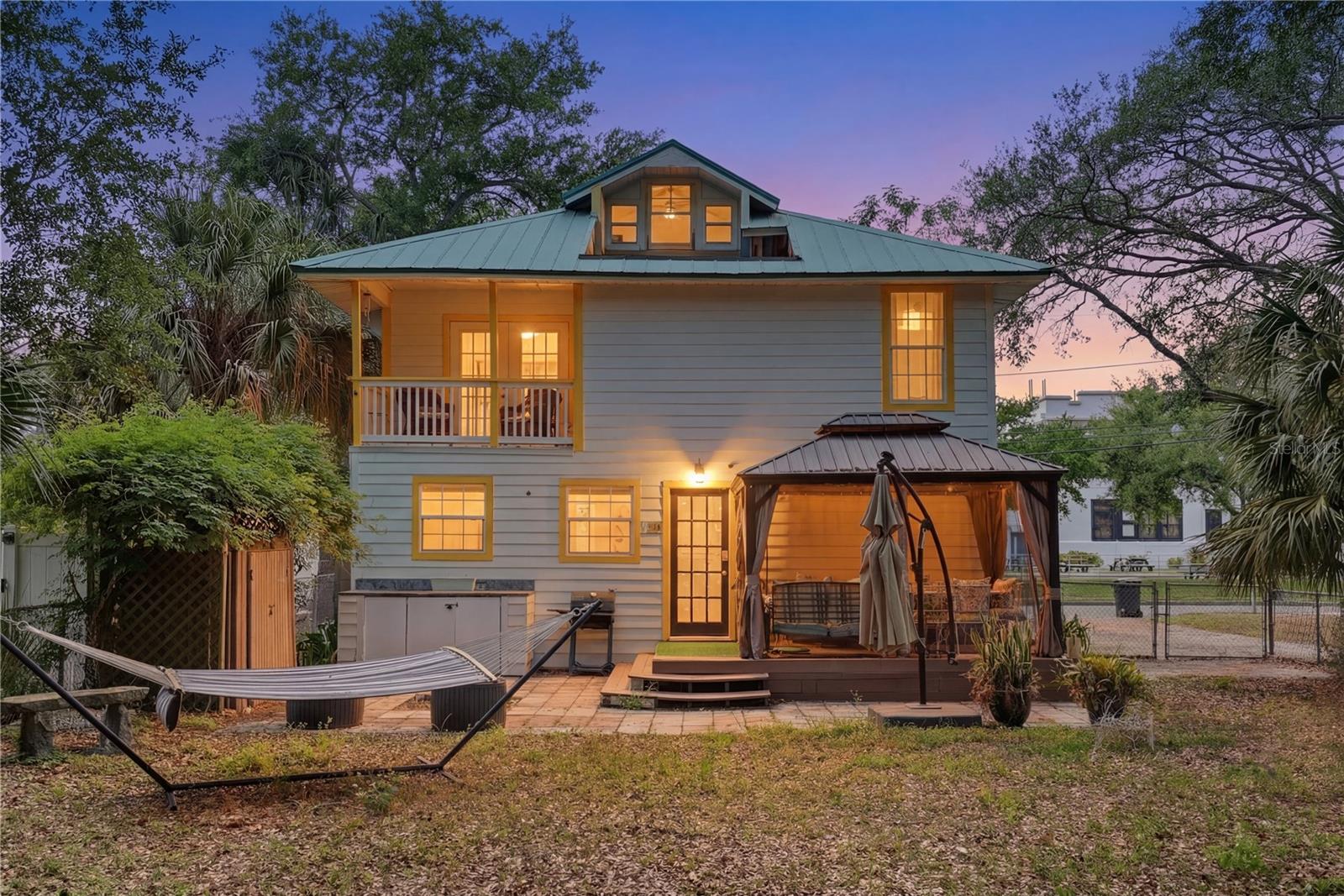 516 5th Avenue, FL