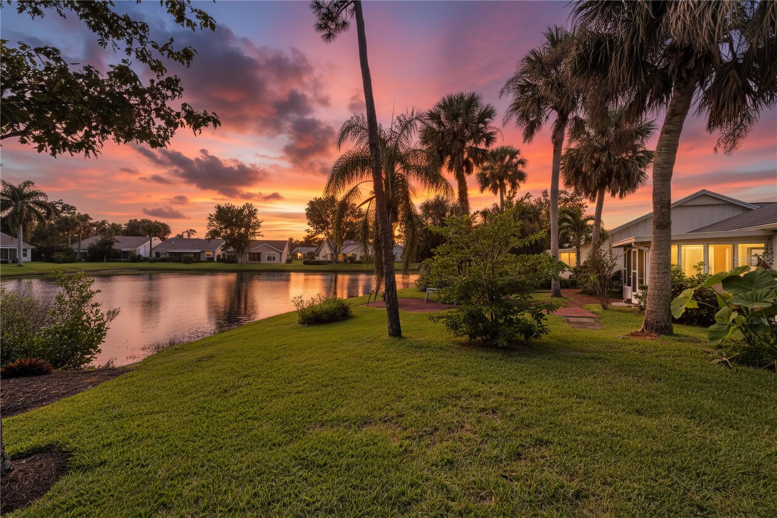 731 Pine Shores Circle, FL