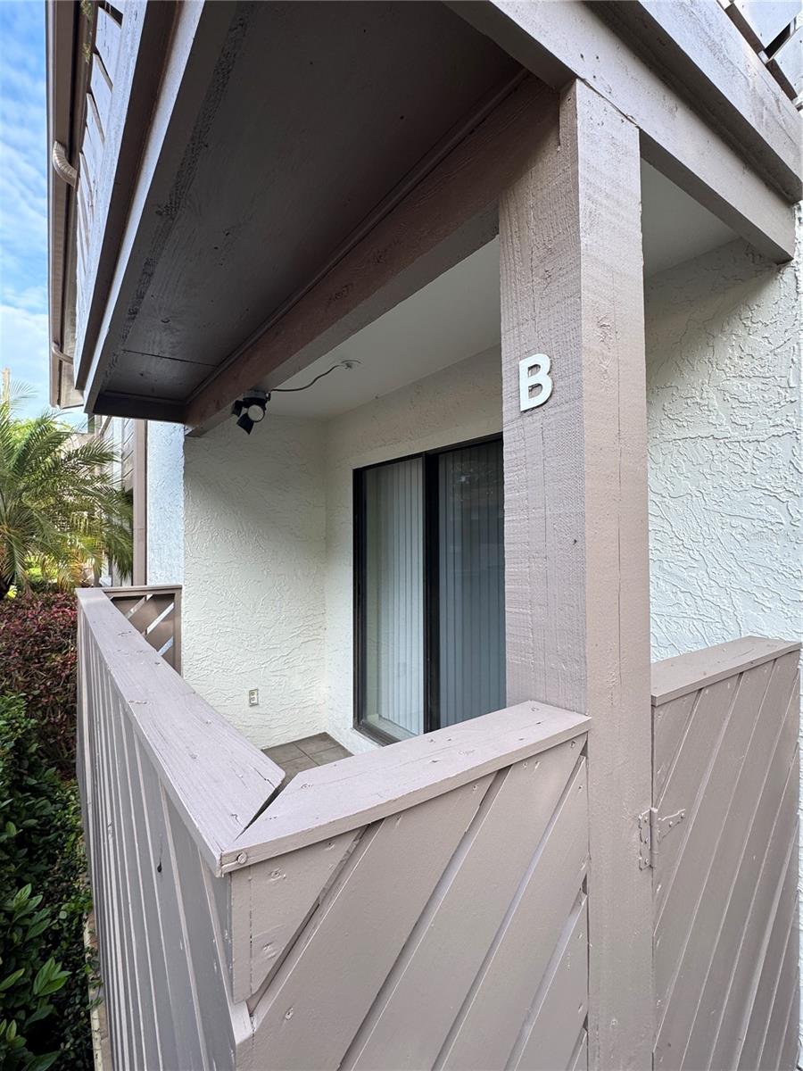511 Longfellow Court, FL