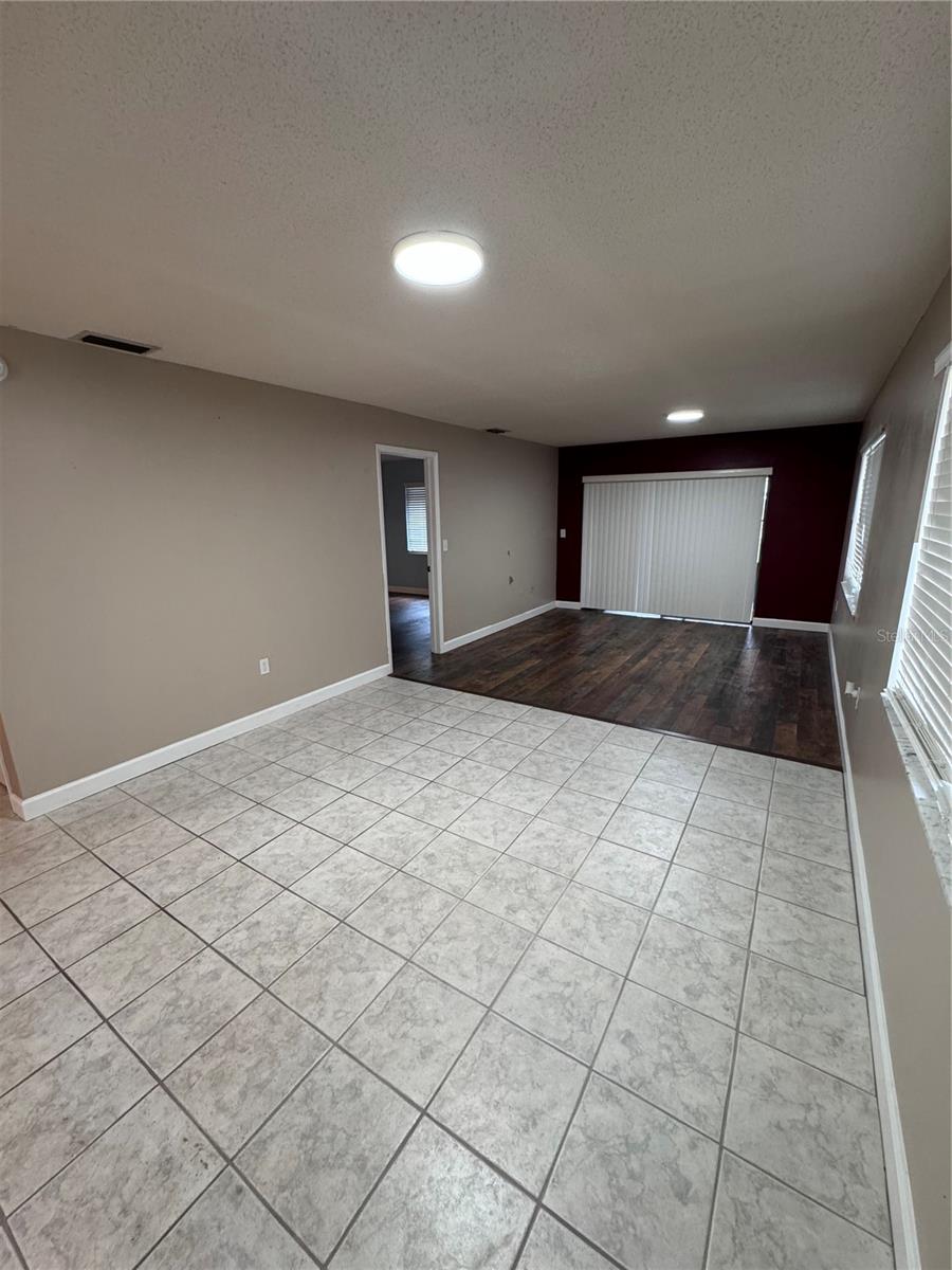 511 Longfellow Court, FL