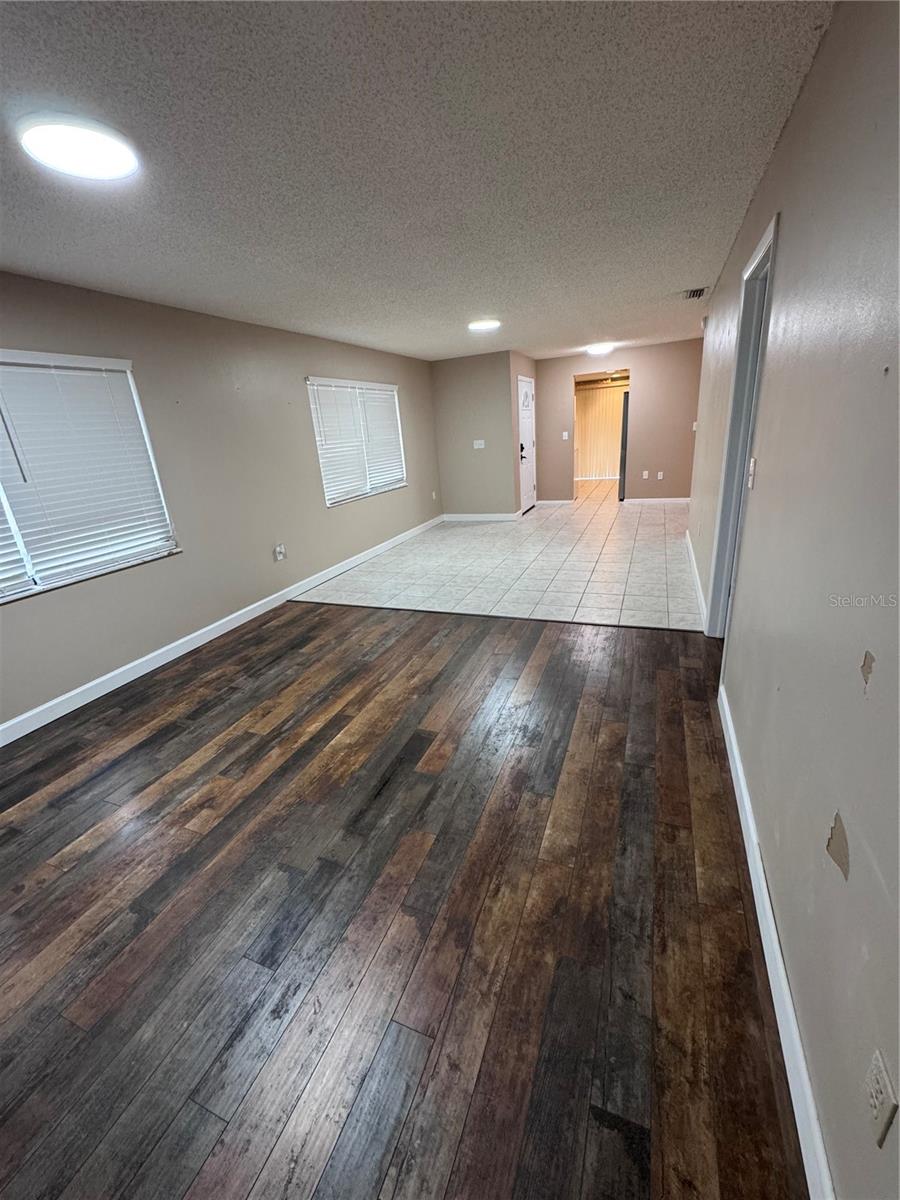 511 Longfellow Court, FL