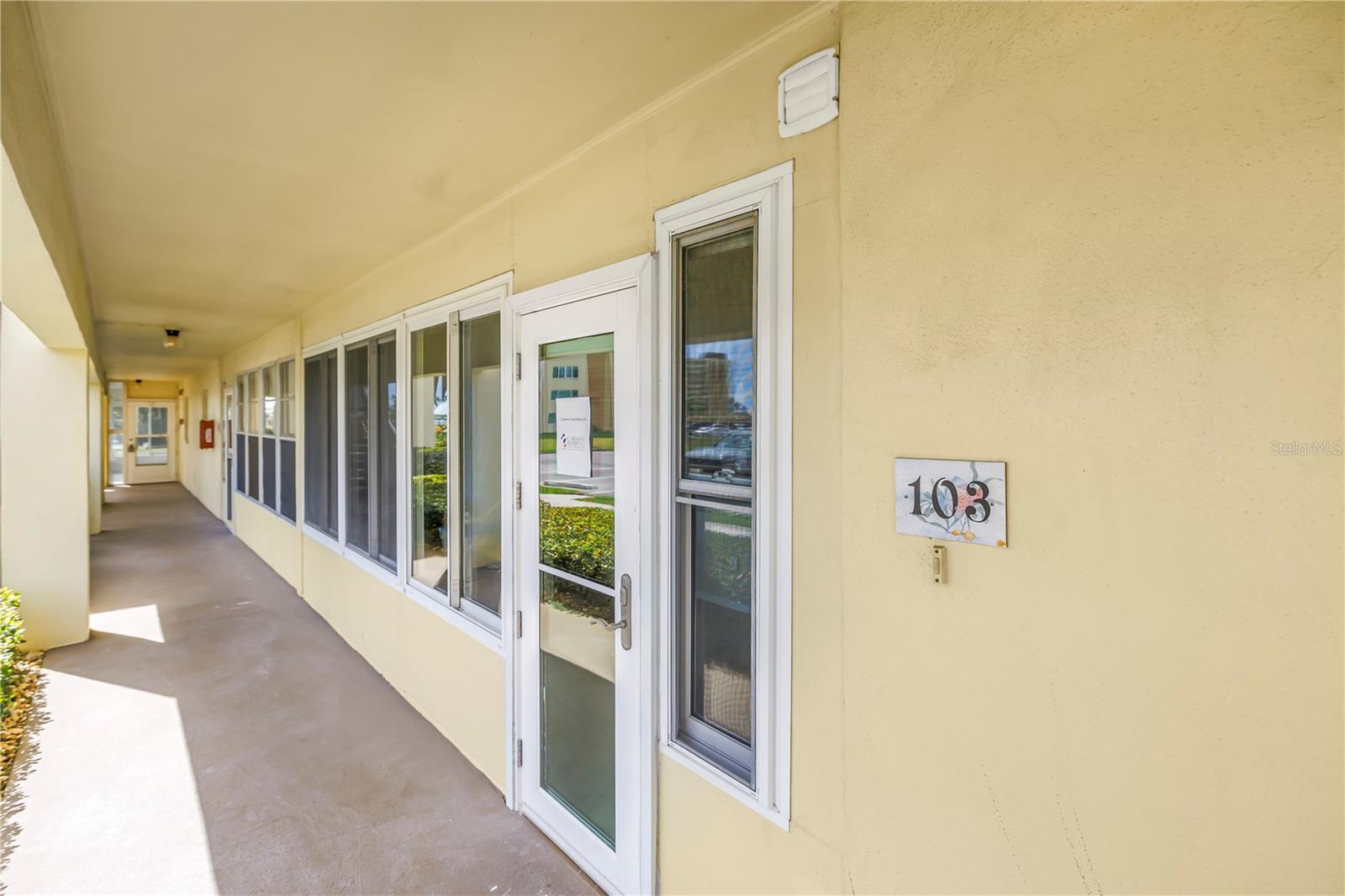 4700 Cove Circle, FL
