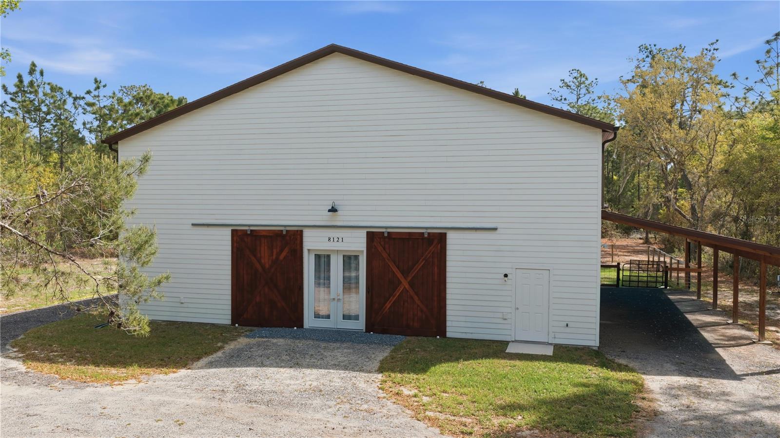 8121 County Road 243b, FL