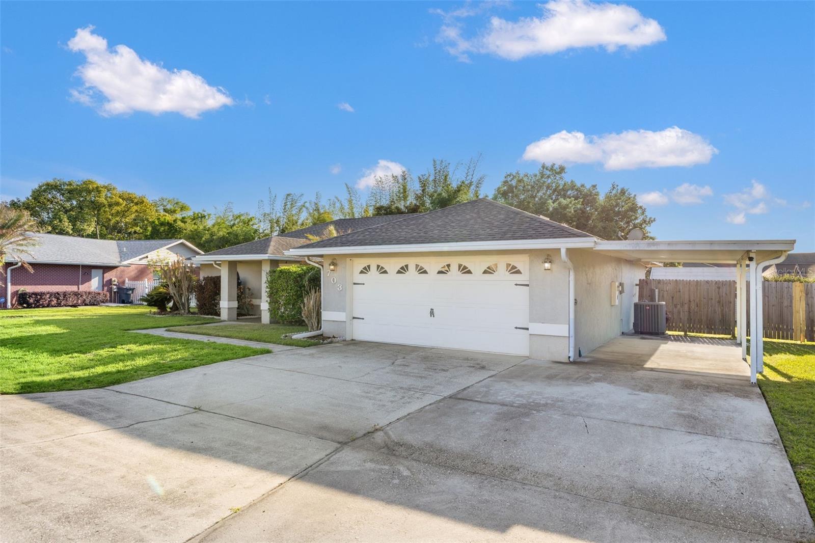 703 Scott Lake Village, FL